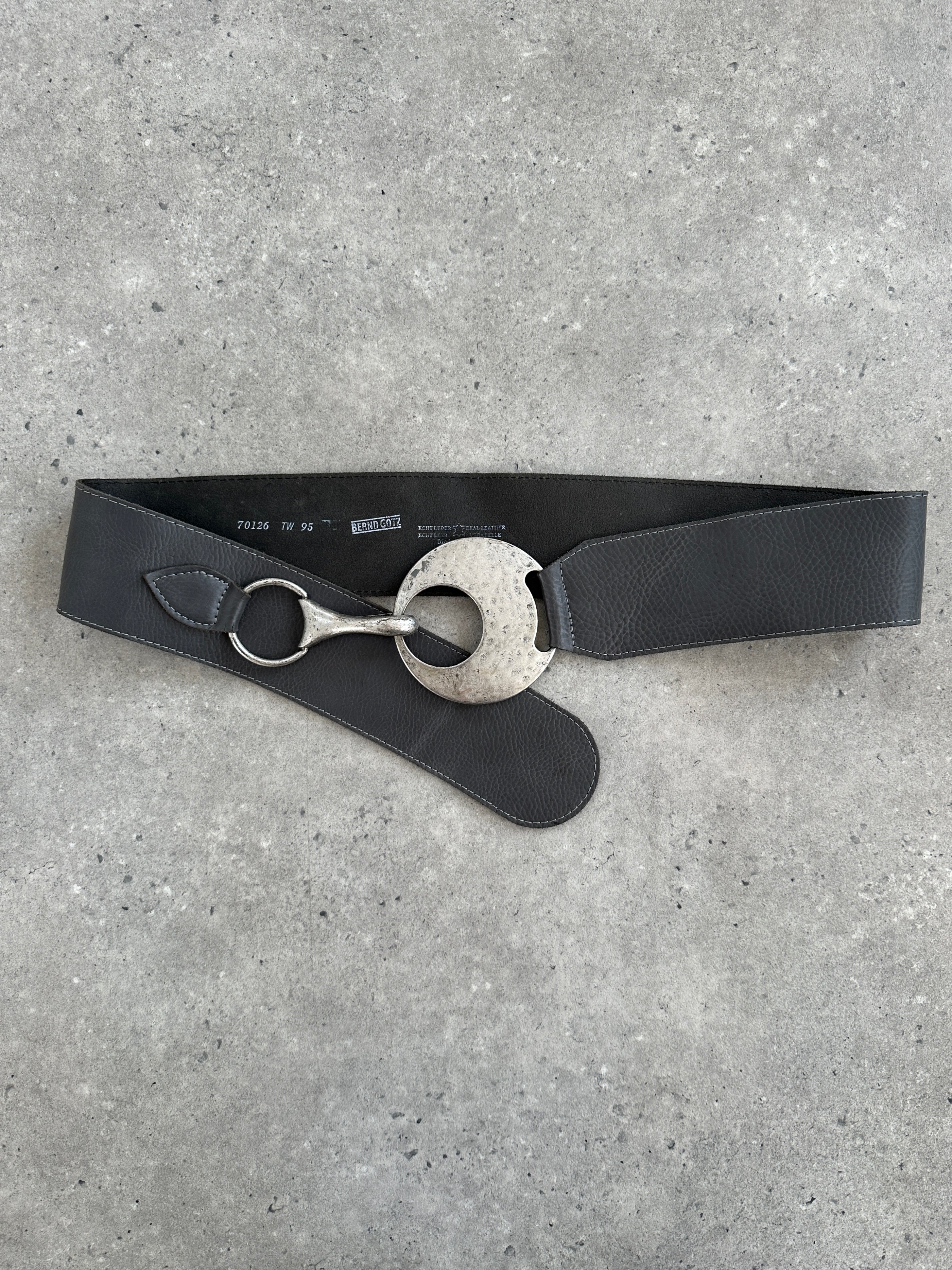 Vintage 1990s Chunky Circular Leather Belt - W35 - SYLK