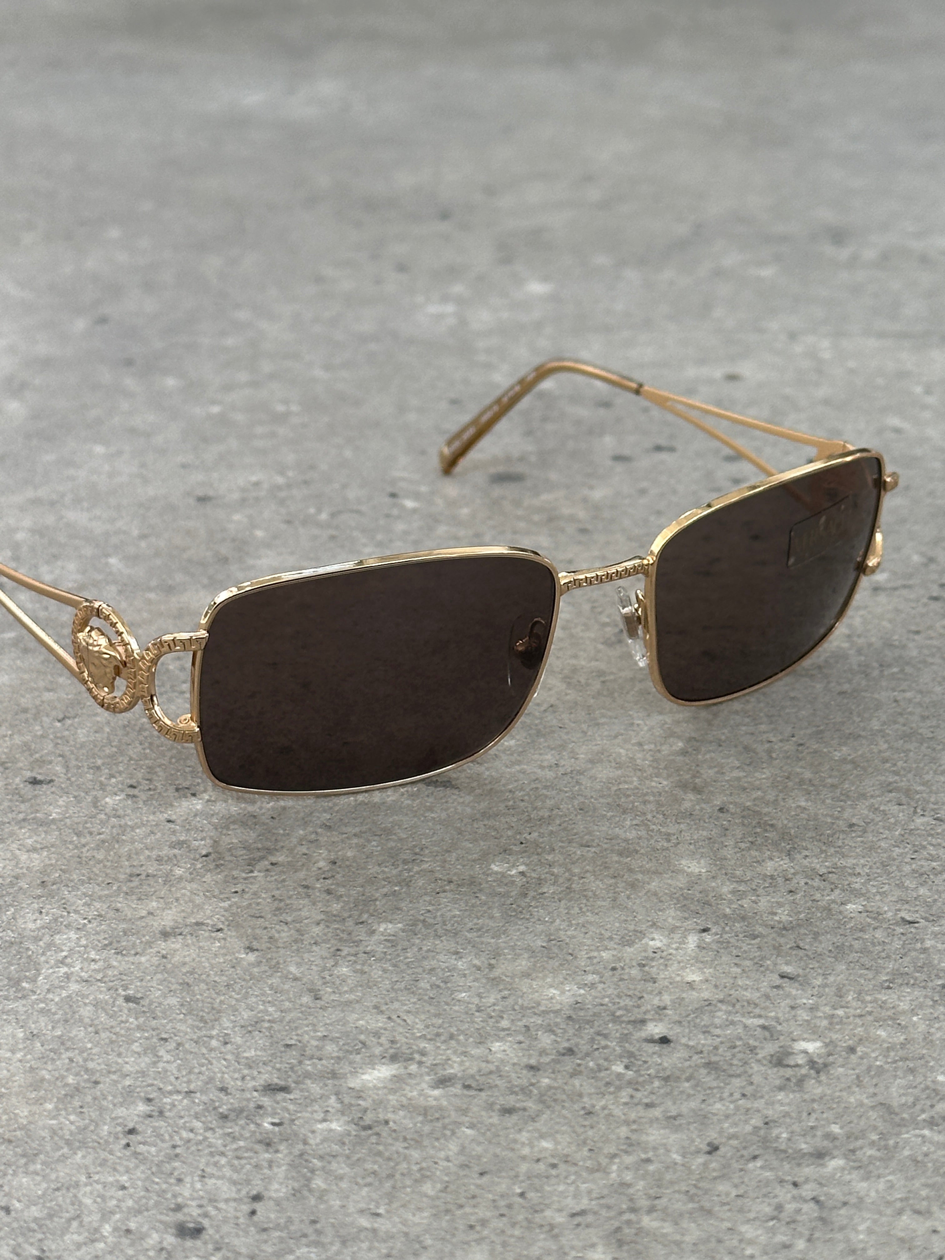 サングラス　Versace 00s Versace 2000s Rectangular Medusa Logo Sunglasses | SYLK