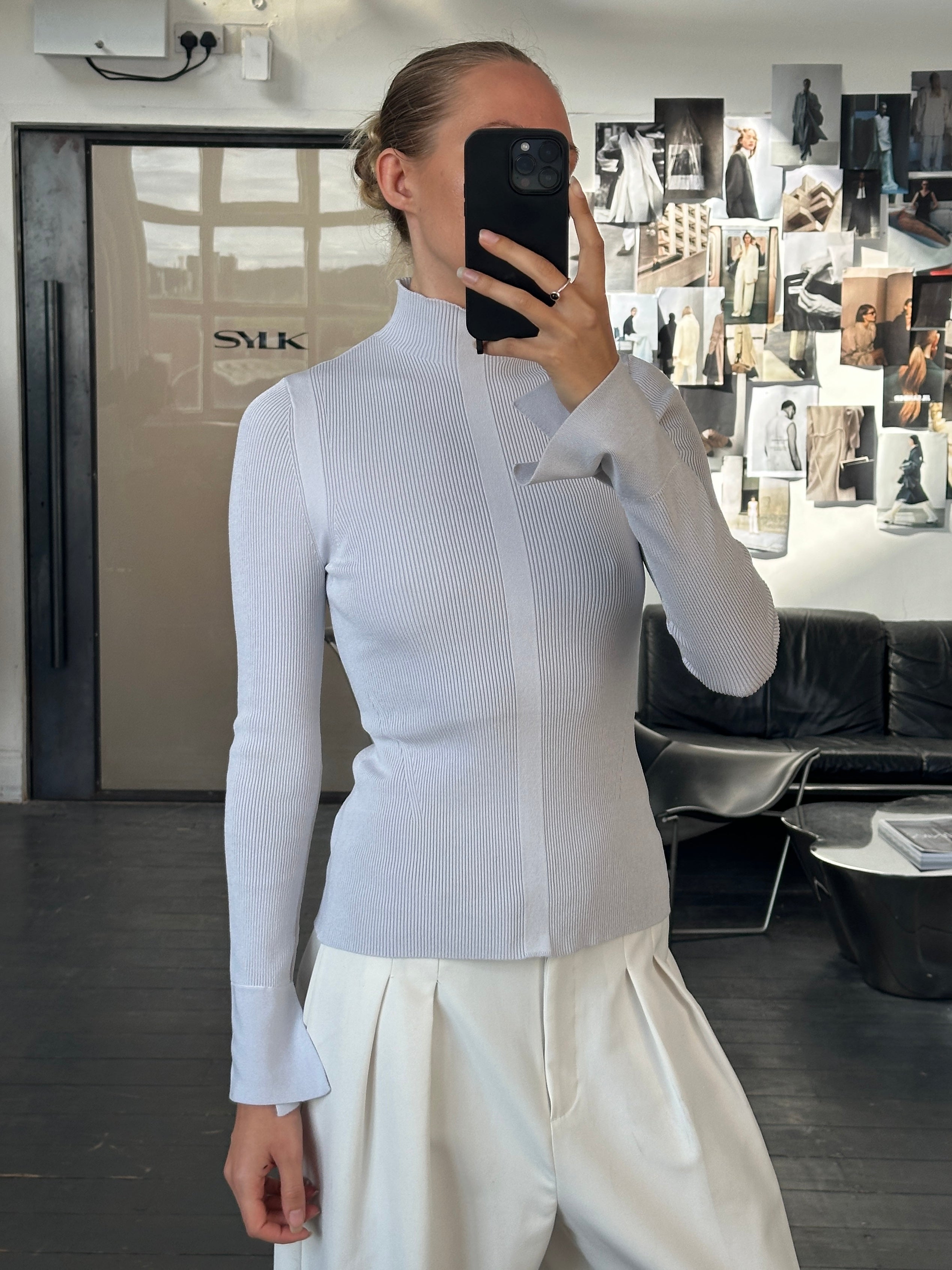 Hugo Boss Mock Neck Ribbed Jumper - M - SYLK