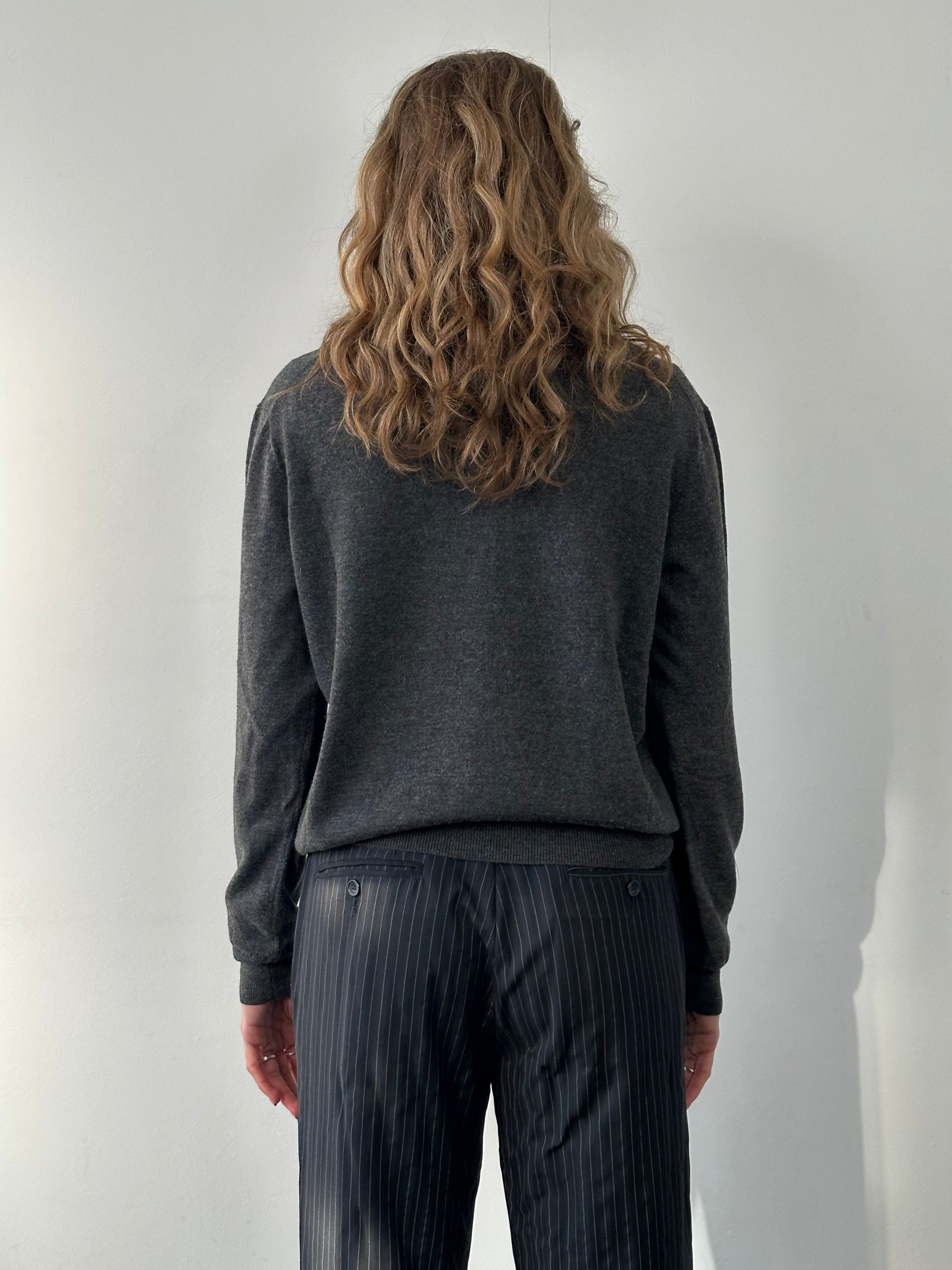 Ralph Lauren Pure Merino Wool Logo V Neck Jumper - M - SYLK