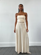 Armani Collezioni 2000s Palazzo Pleated Wide Leg Trousers - W30 - SYLK