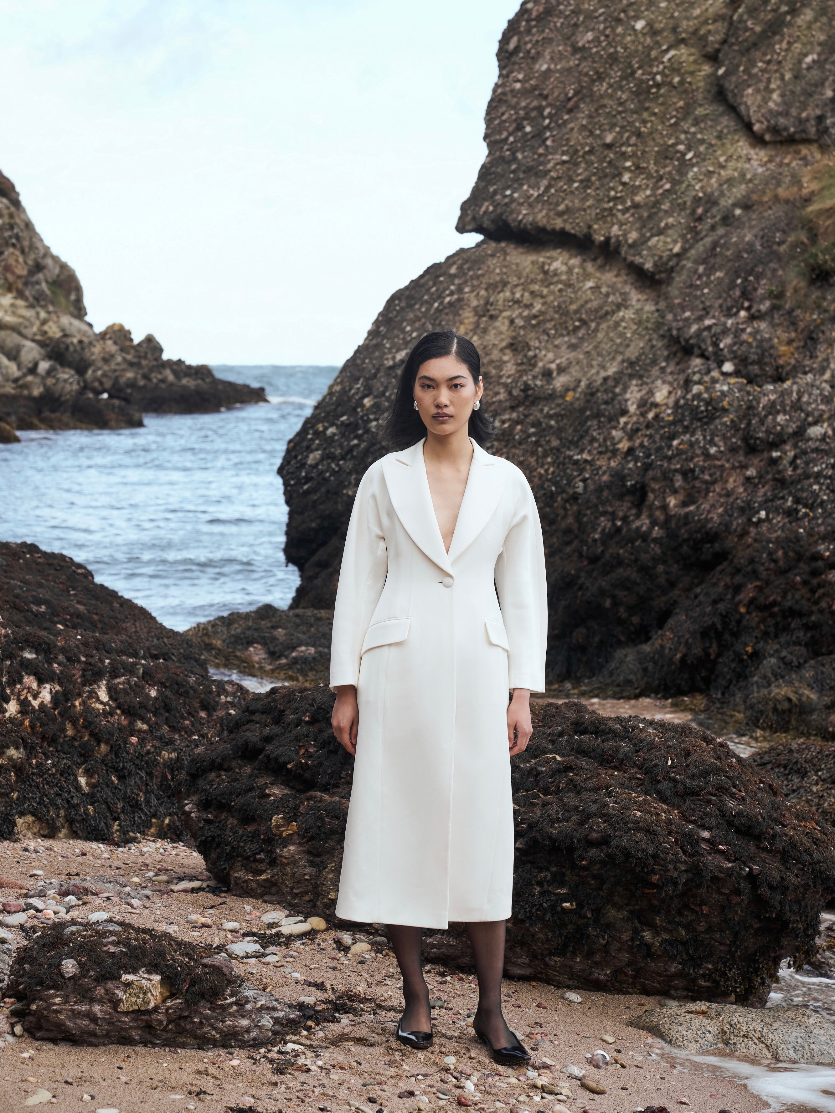 Emporio Armani Wool Blend Fitted Coat - S - SYLK