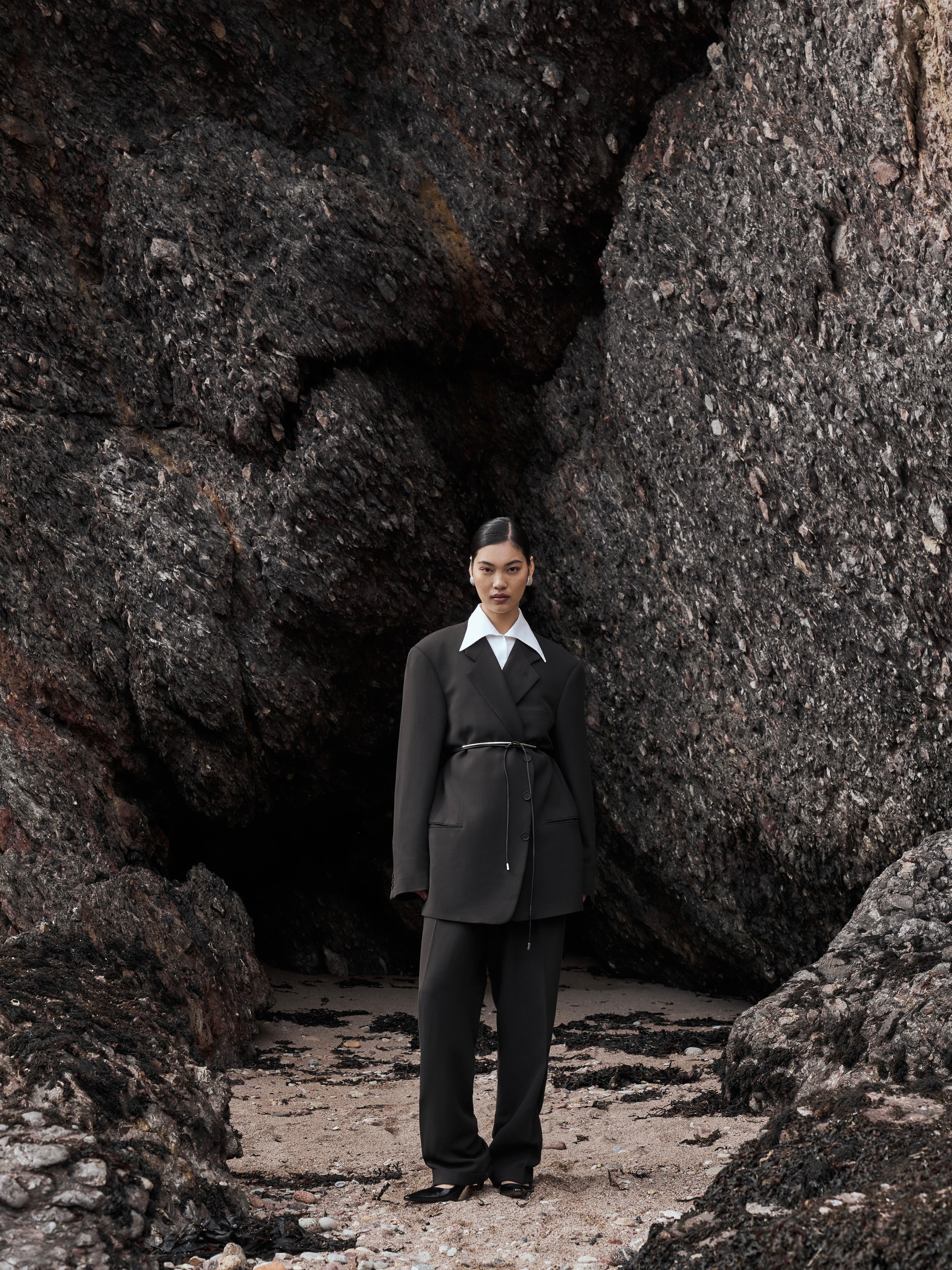 Giorgio Armani Virgin Wool Ribbed Single Breasted Suit - 48L/W36 - SYLK