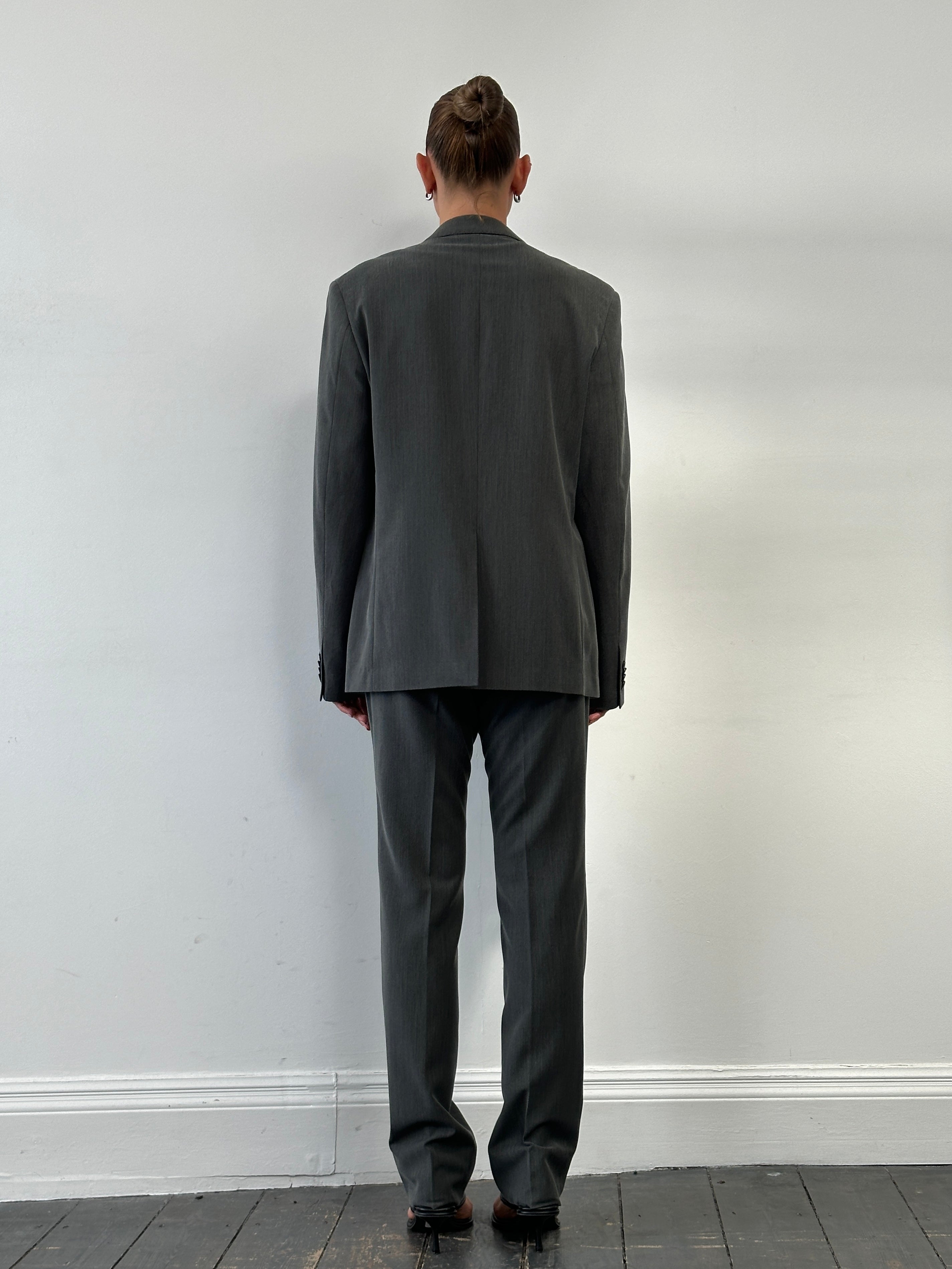 Guess Single Breasted Straight Leg Suit - 40R/W32 - SYLK