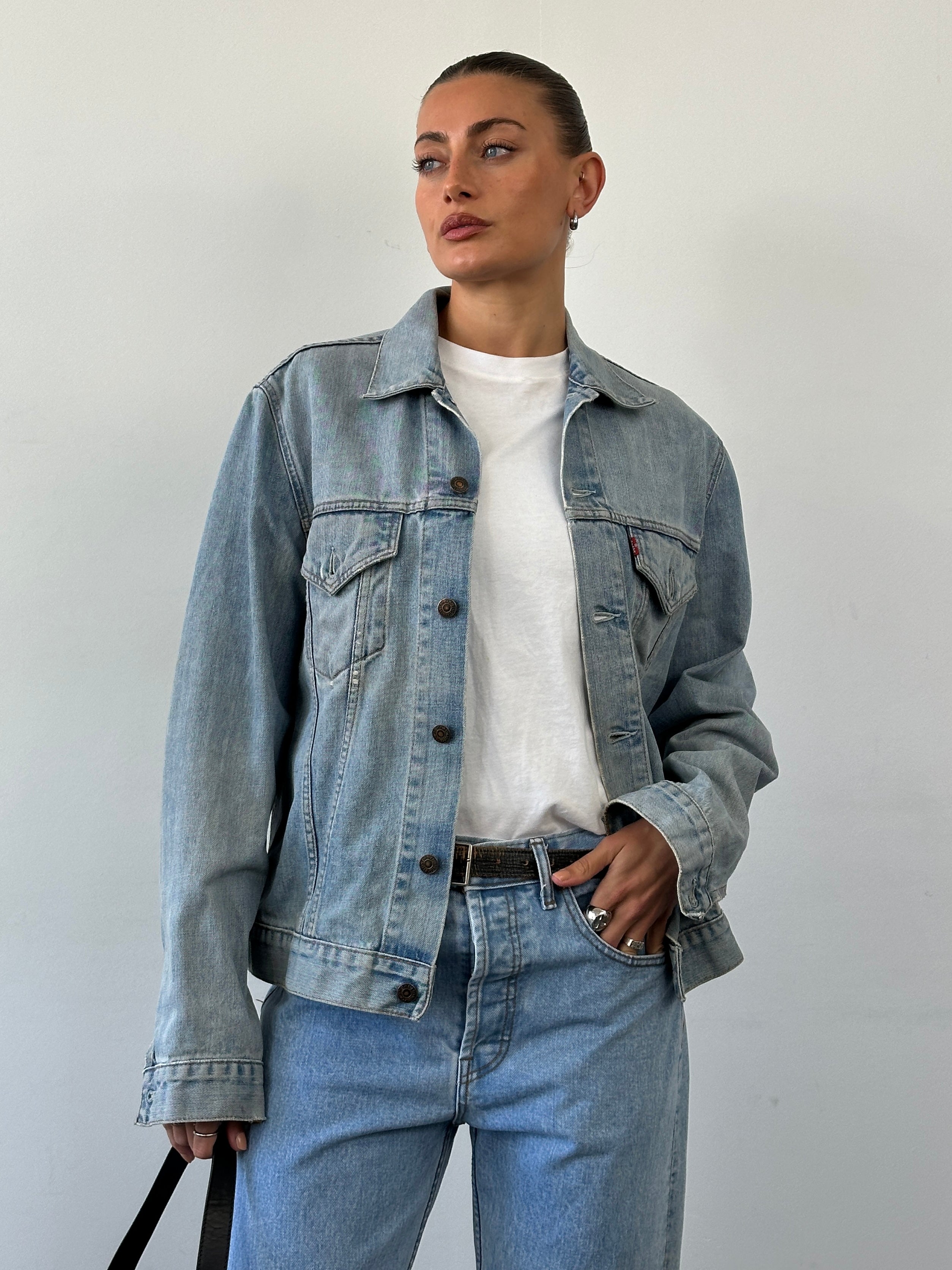 Levi’s Faded Denim Jacket - M - SYLK