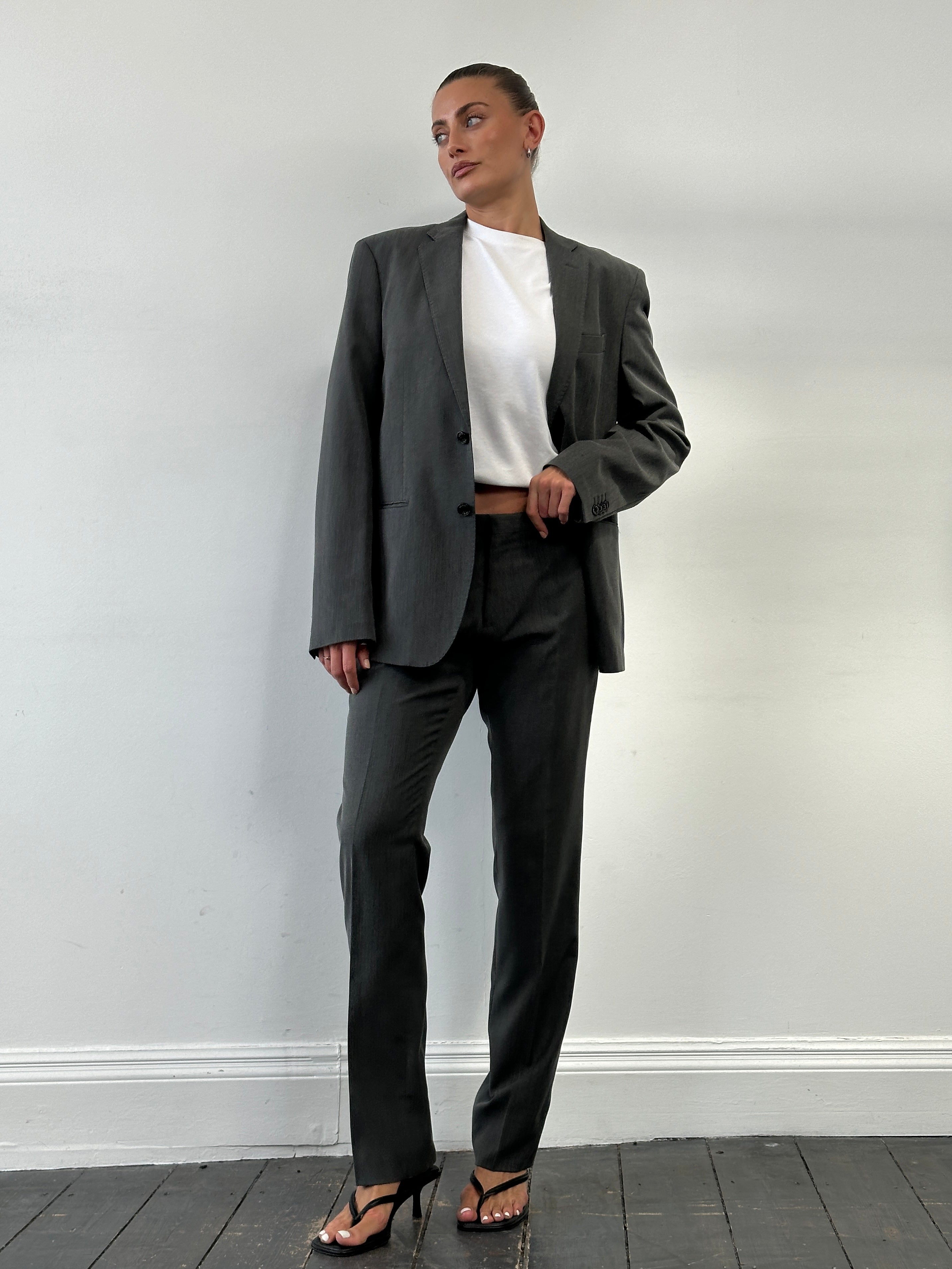 Guess Single Breasted Straight Leg Suit - 40R/W32 - SYLK