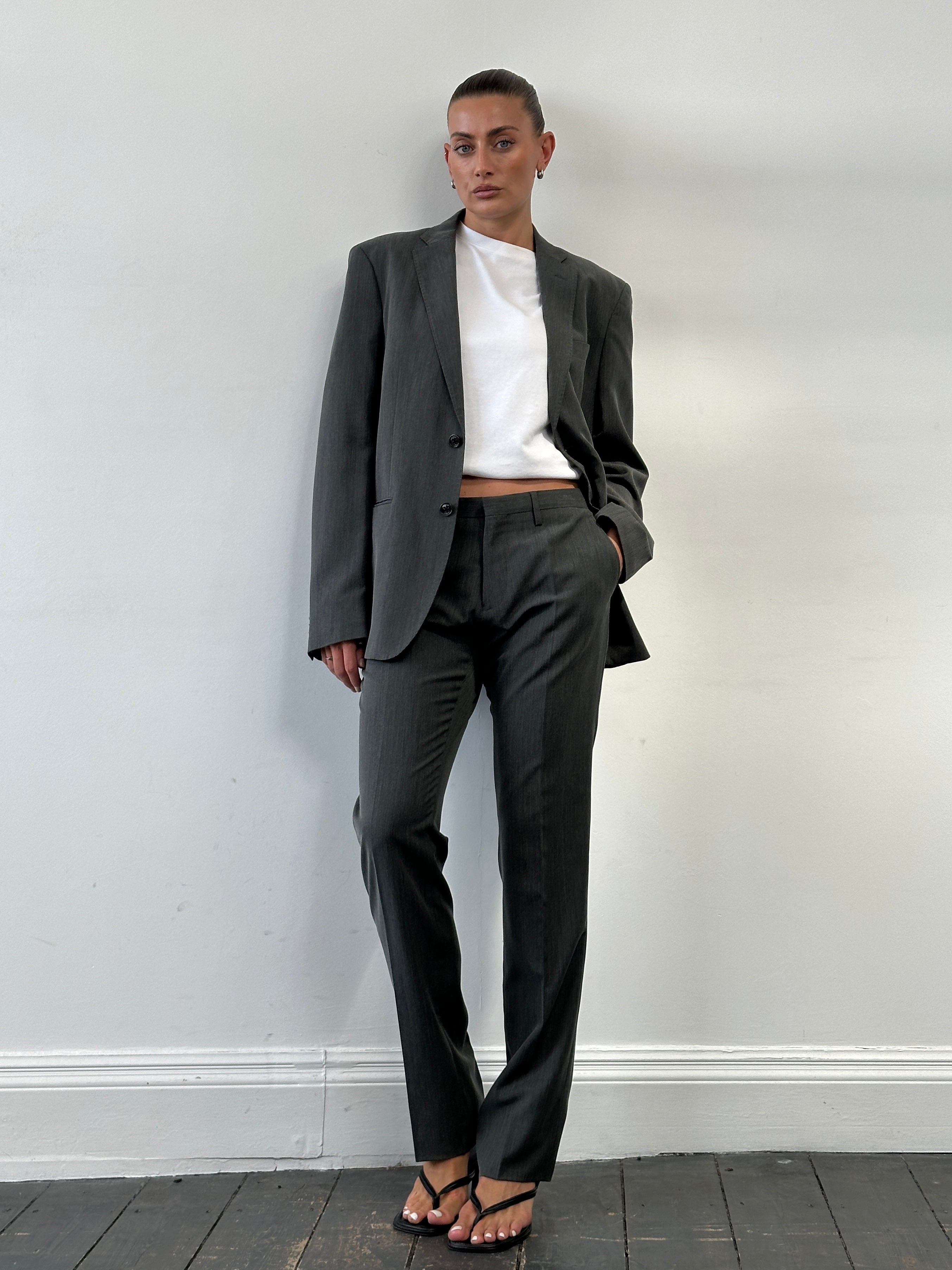 Guess Single Breasted Straight Leg Suit - 40R/W32 - SYLK