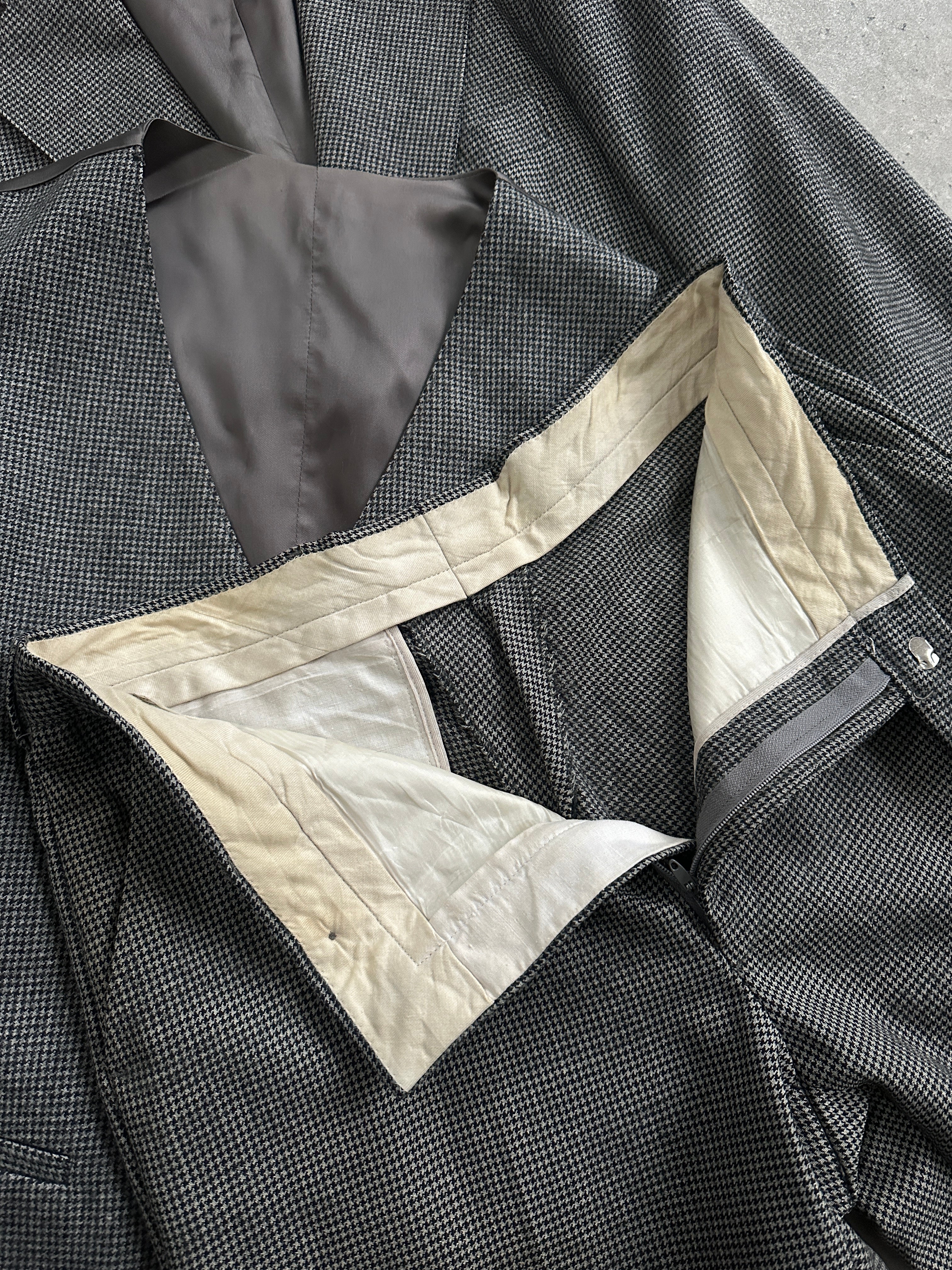 Italian Vintage Pure Wool Houndstooth Three Piece Suit - 38R/W31 - SYLK