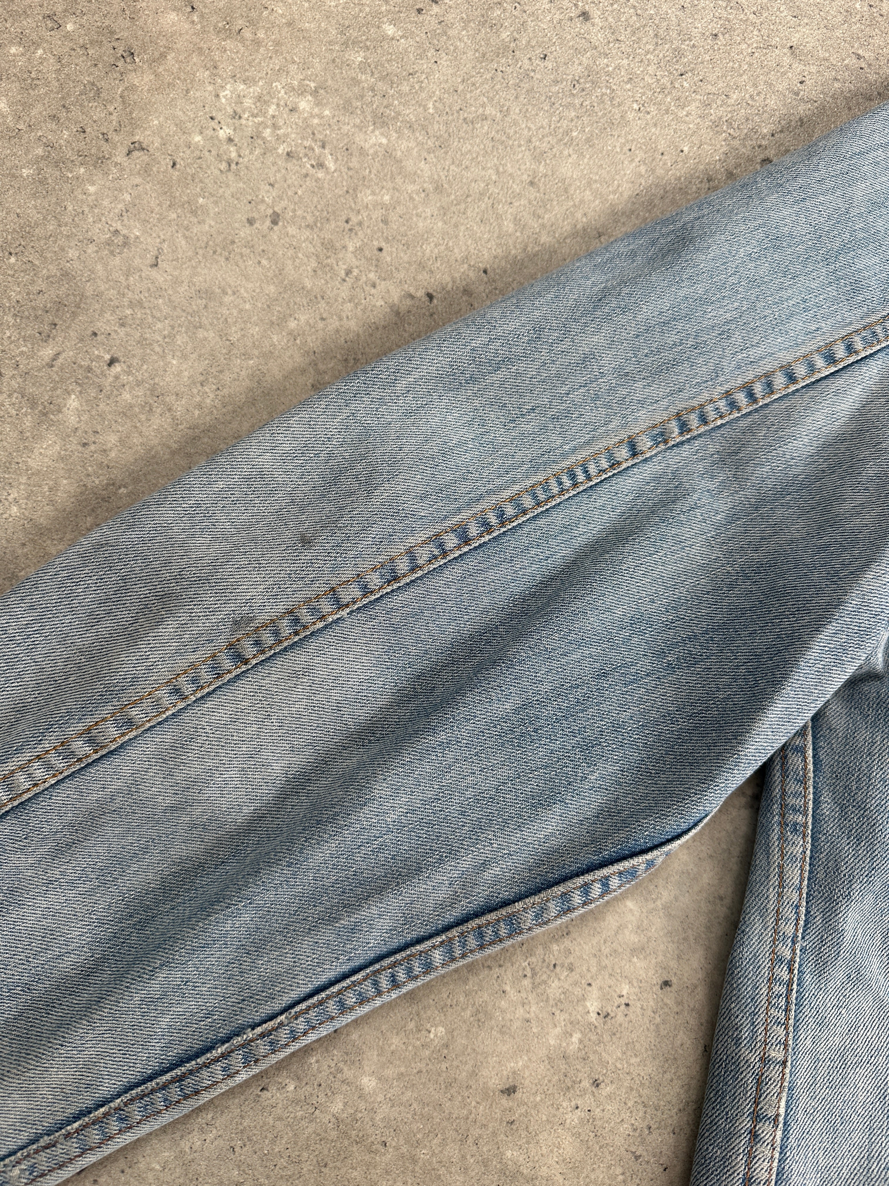 Levi’s Faded Denim Jacket - M - SYLK