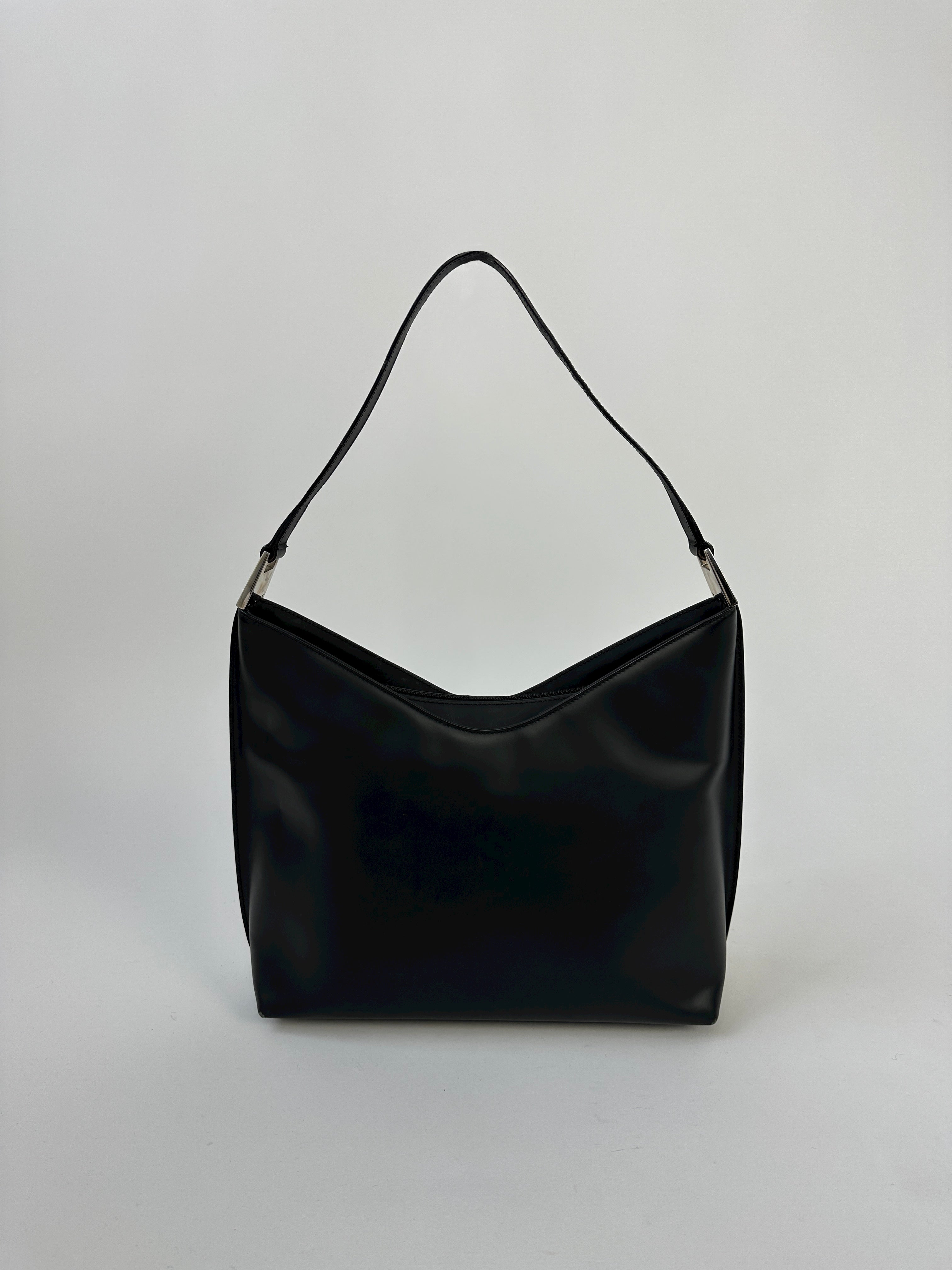 Gucci Angular Leather Shoulder Bag - SYLK