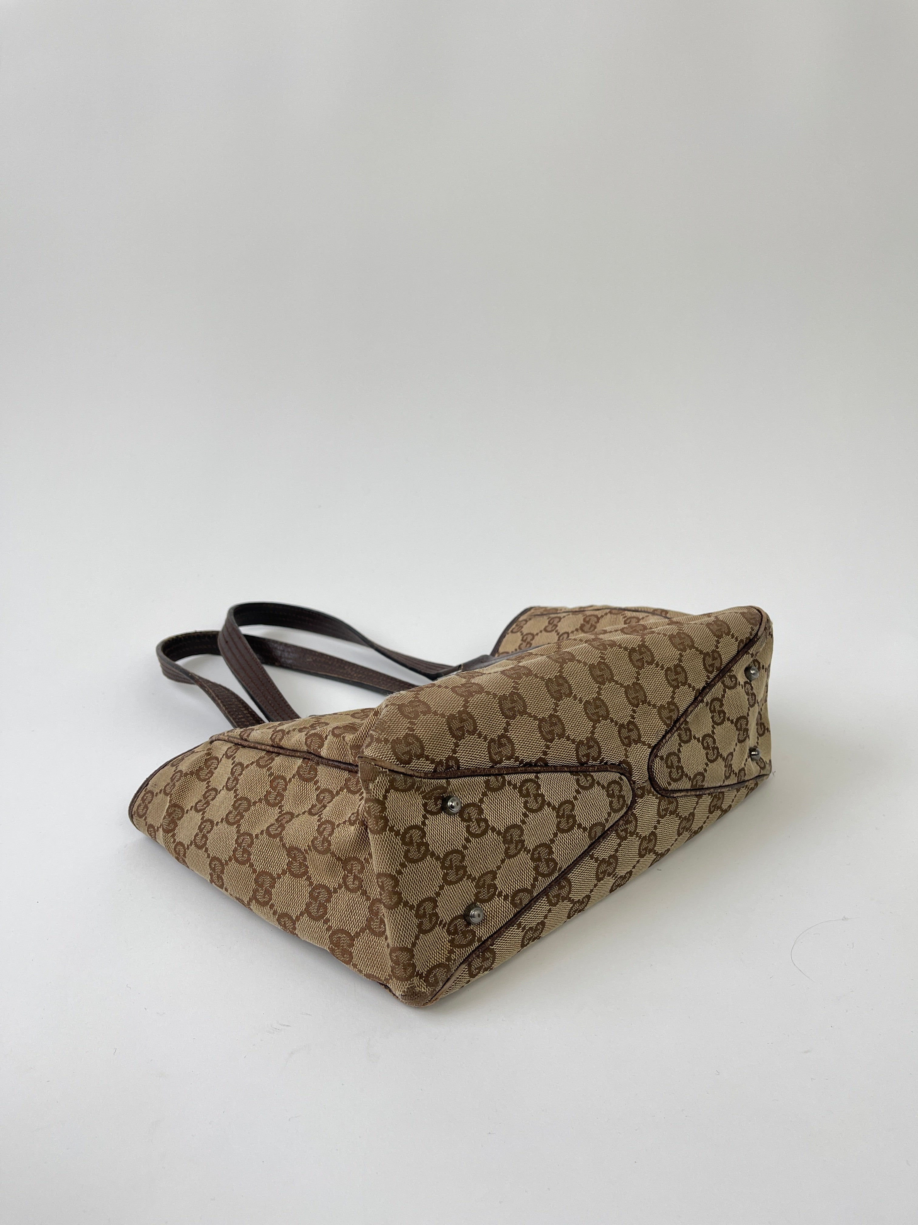 Gucci Monogram Shoulder Bag - SYLK