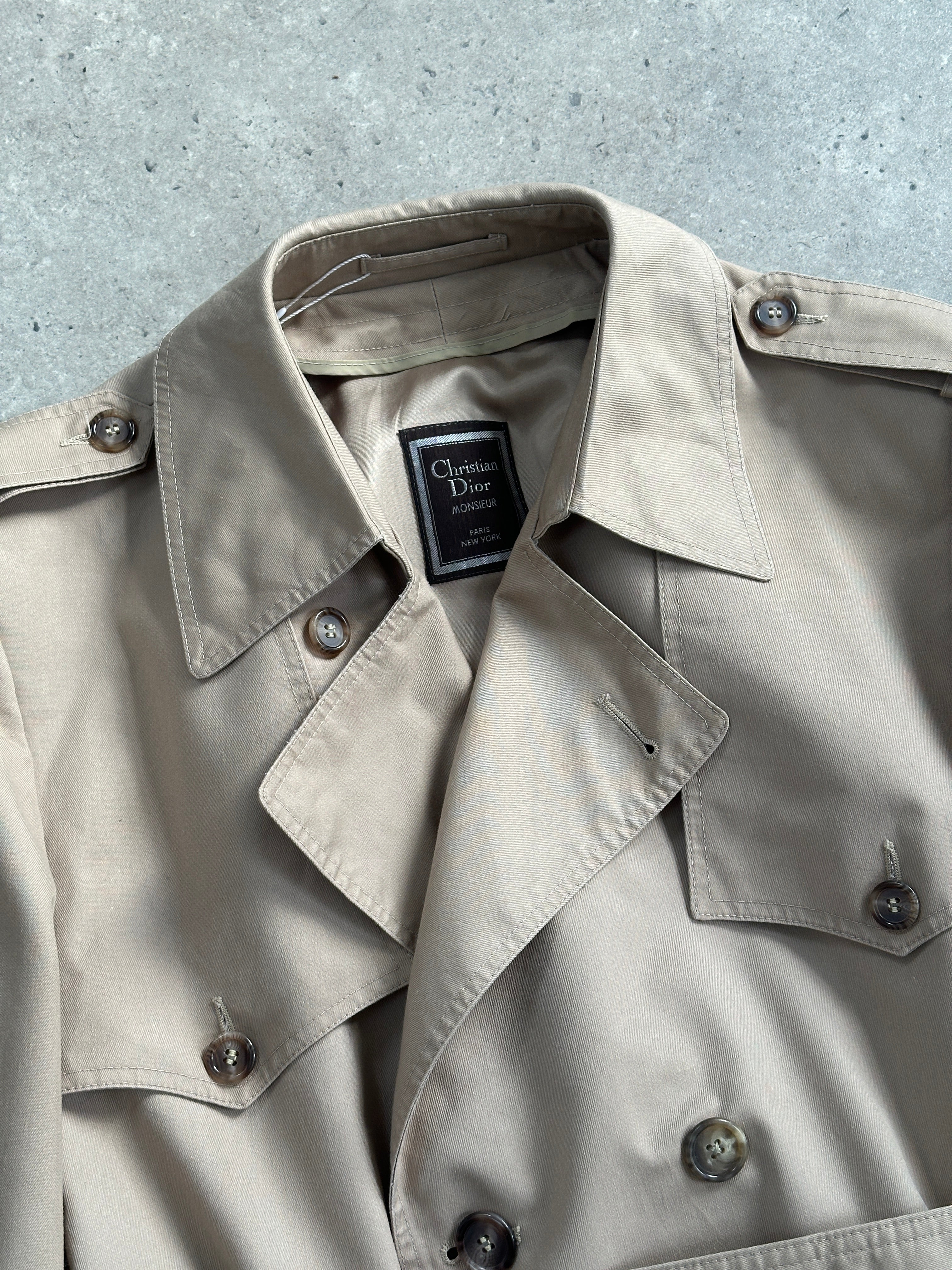 Christian Dior Monsieur cotton double-breasted belted trench coat in XL, showcasing classic design and tailored fit.