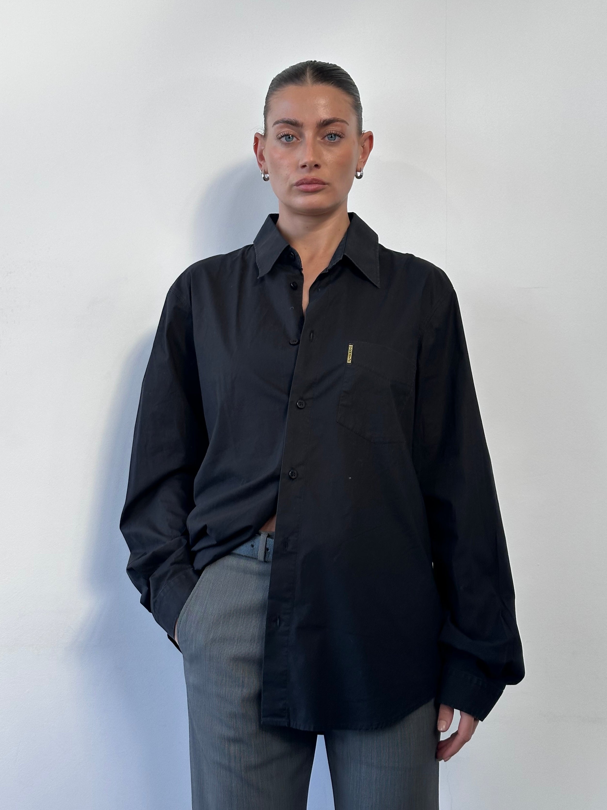 Armani Jeans cotton logo shirt in large/extra-large, featuring a classic design with the Armani logo on the front.