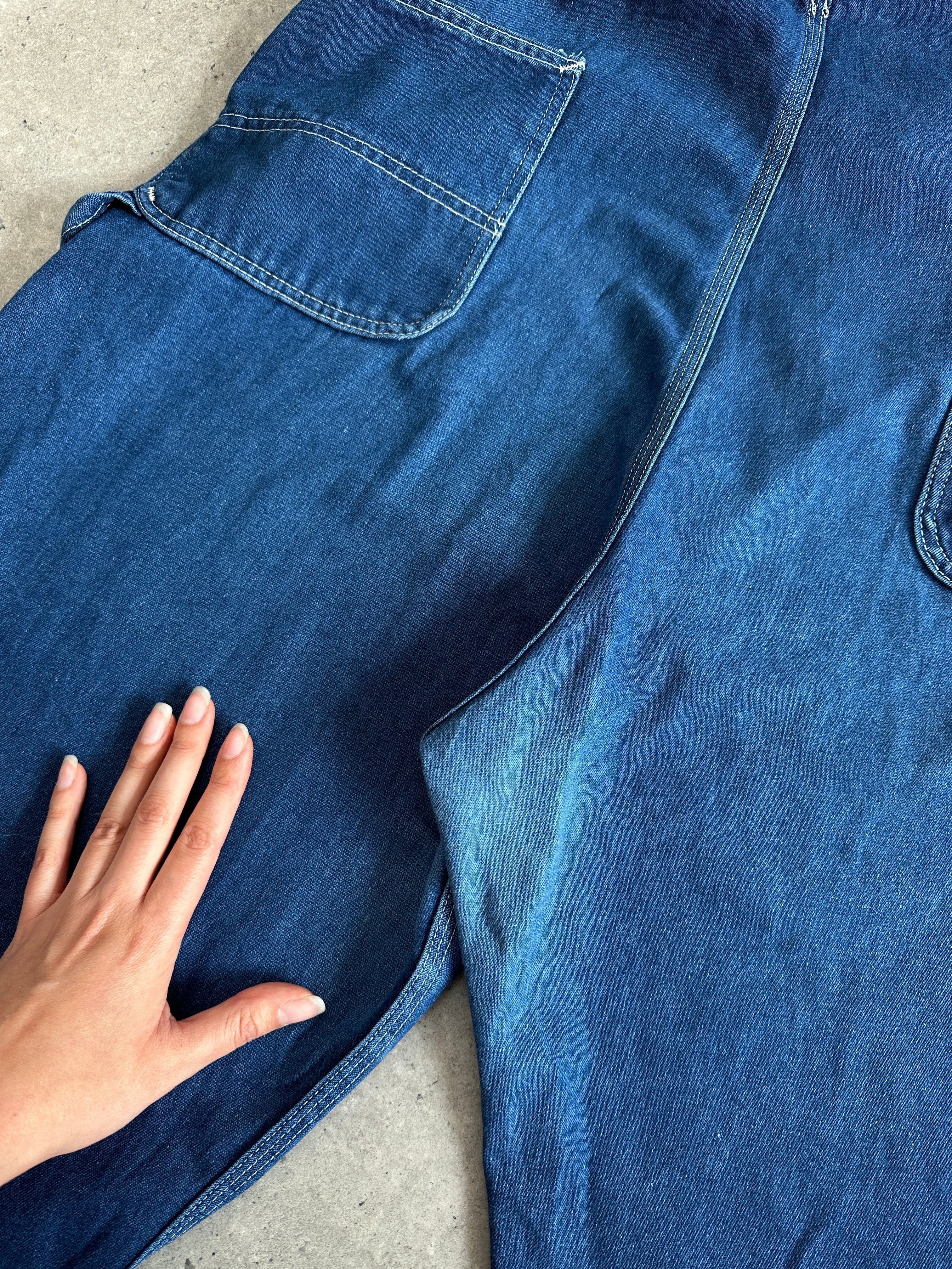 Vintage Roebucks contrast stitch mid wash denim dungarees in XL size, featuring classic design and durable denim fabric.