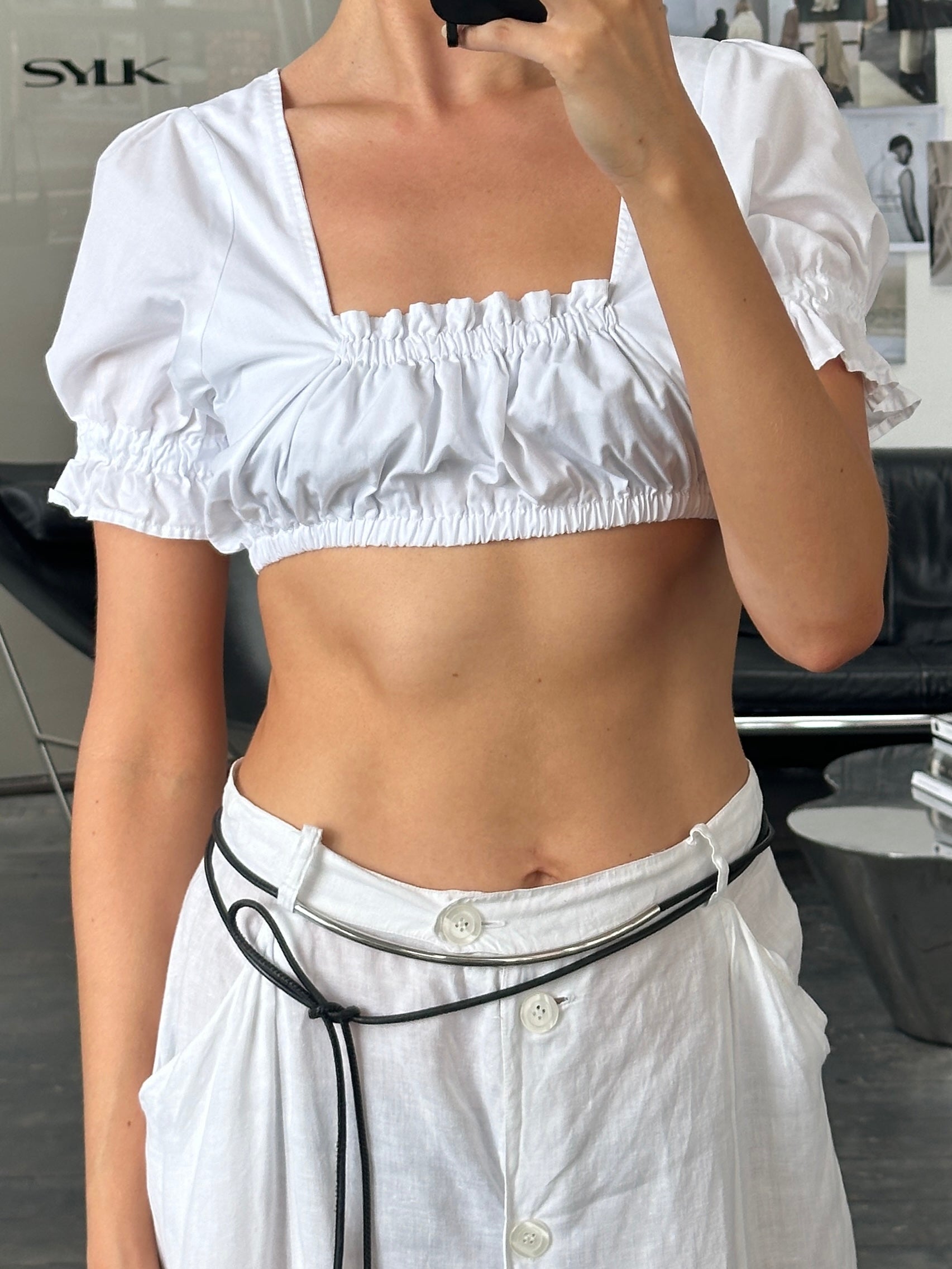 Vintage 2000s ruched square neck cotton crop top in white, featuring a fitted design and short sleeves.