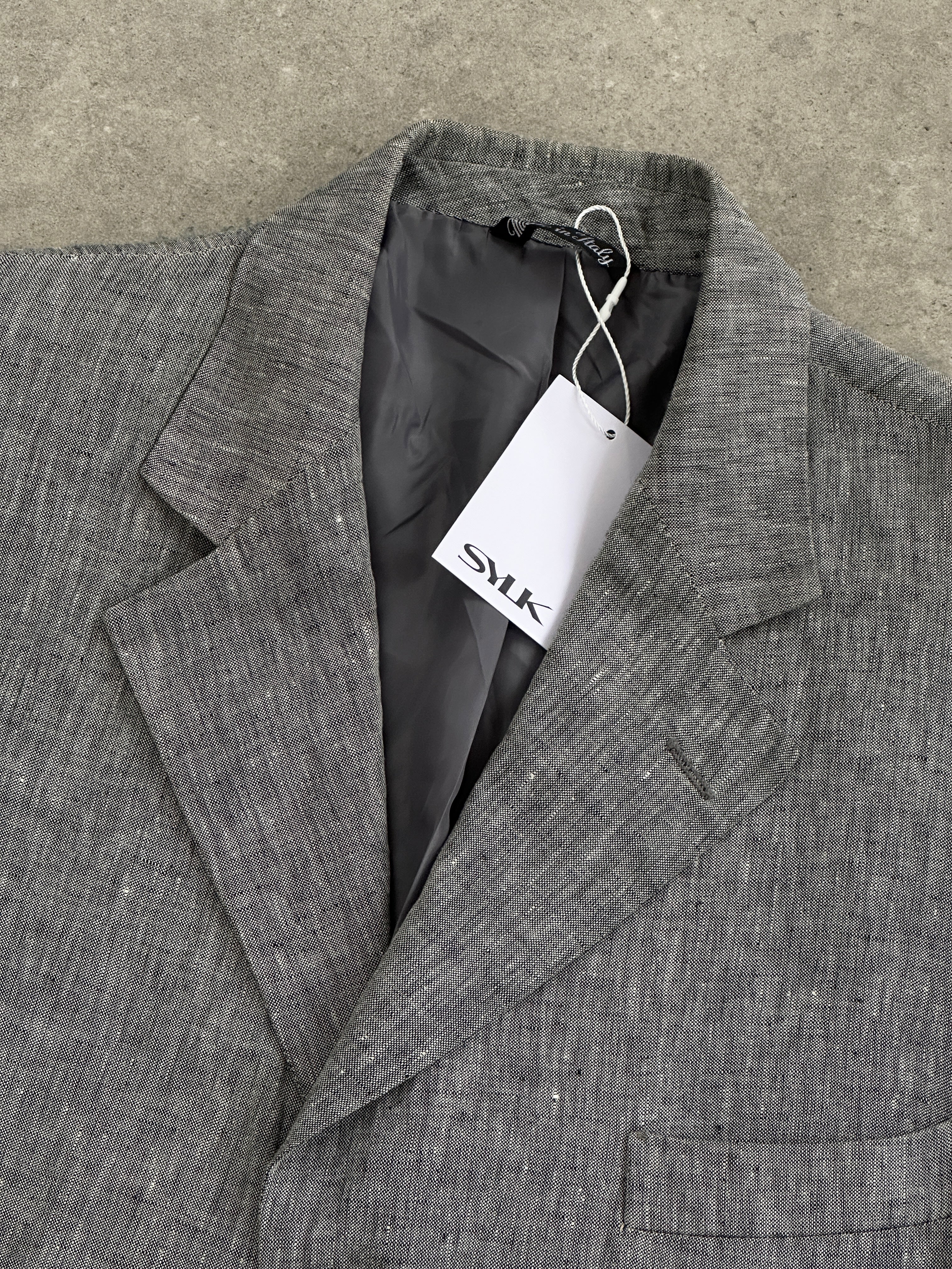 Vintage Italian vintage linen single-breasted lightweight blazer in size 44R/XL, stylish and breathable men's blazer for smart casual wear.