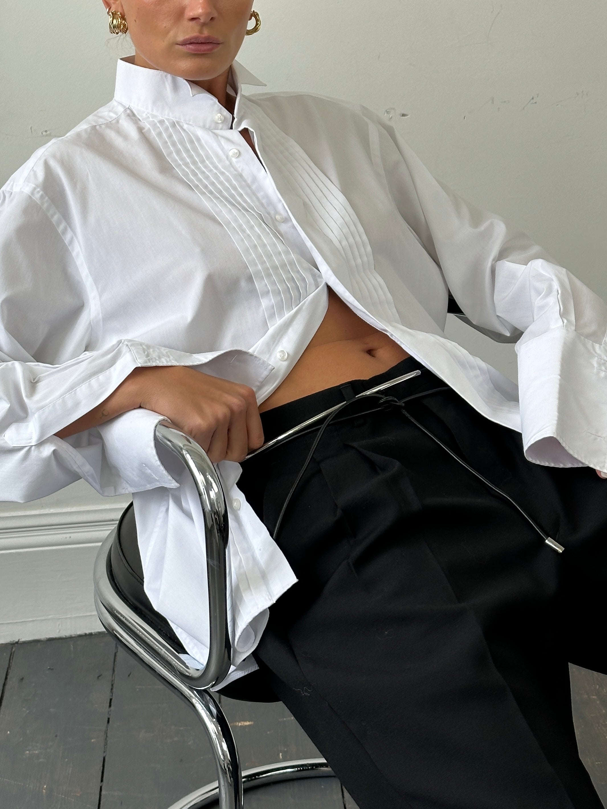 Vintage brand vintage tuxedo wing collar dress shirt in size L/XL, featuring classic style and button-up front.