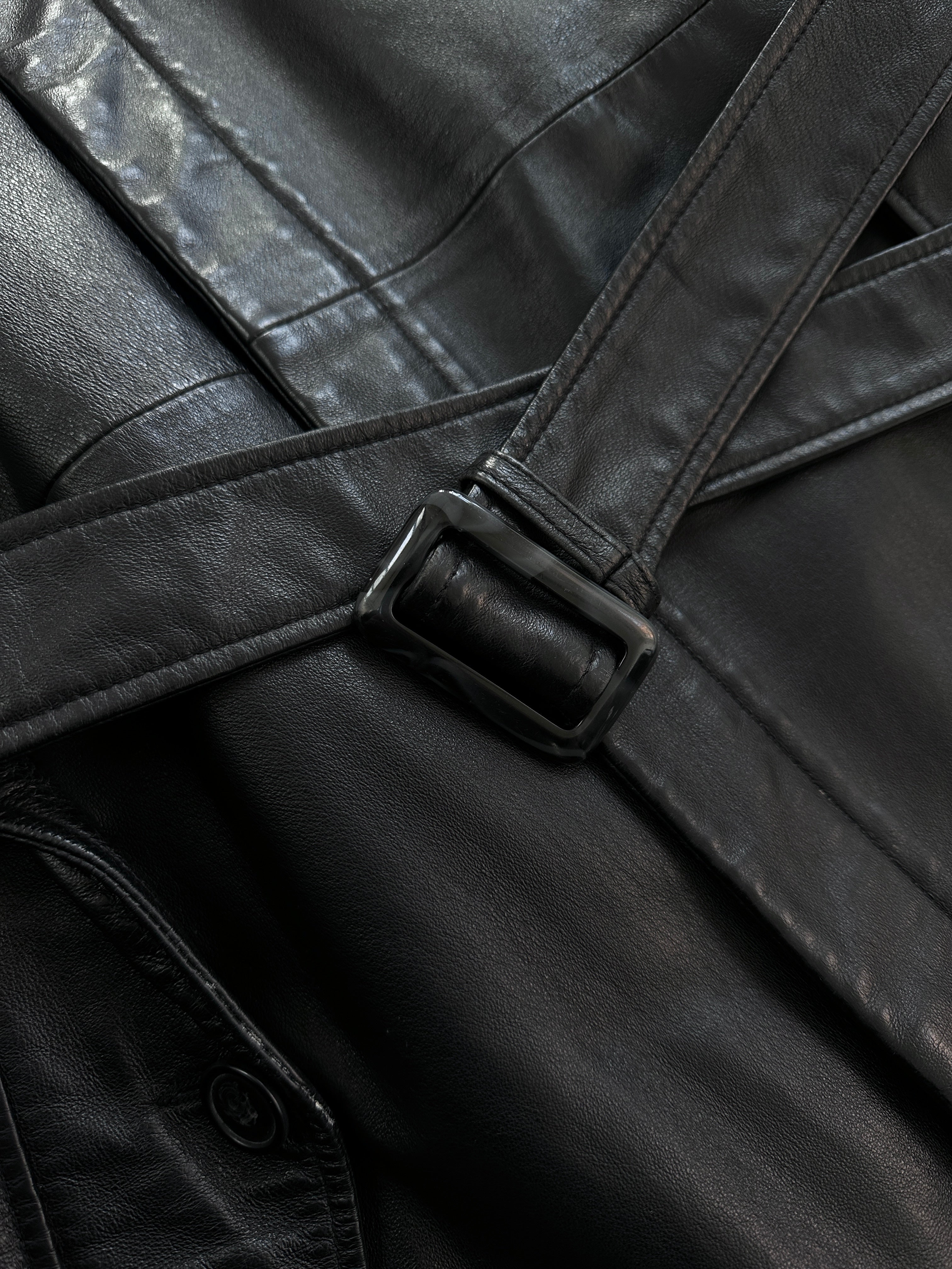 Conbipel 1990s leather belted trench coat in XL, showcasing a classic leather jacket style with a belt and tailored fit.