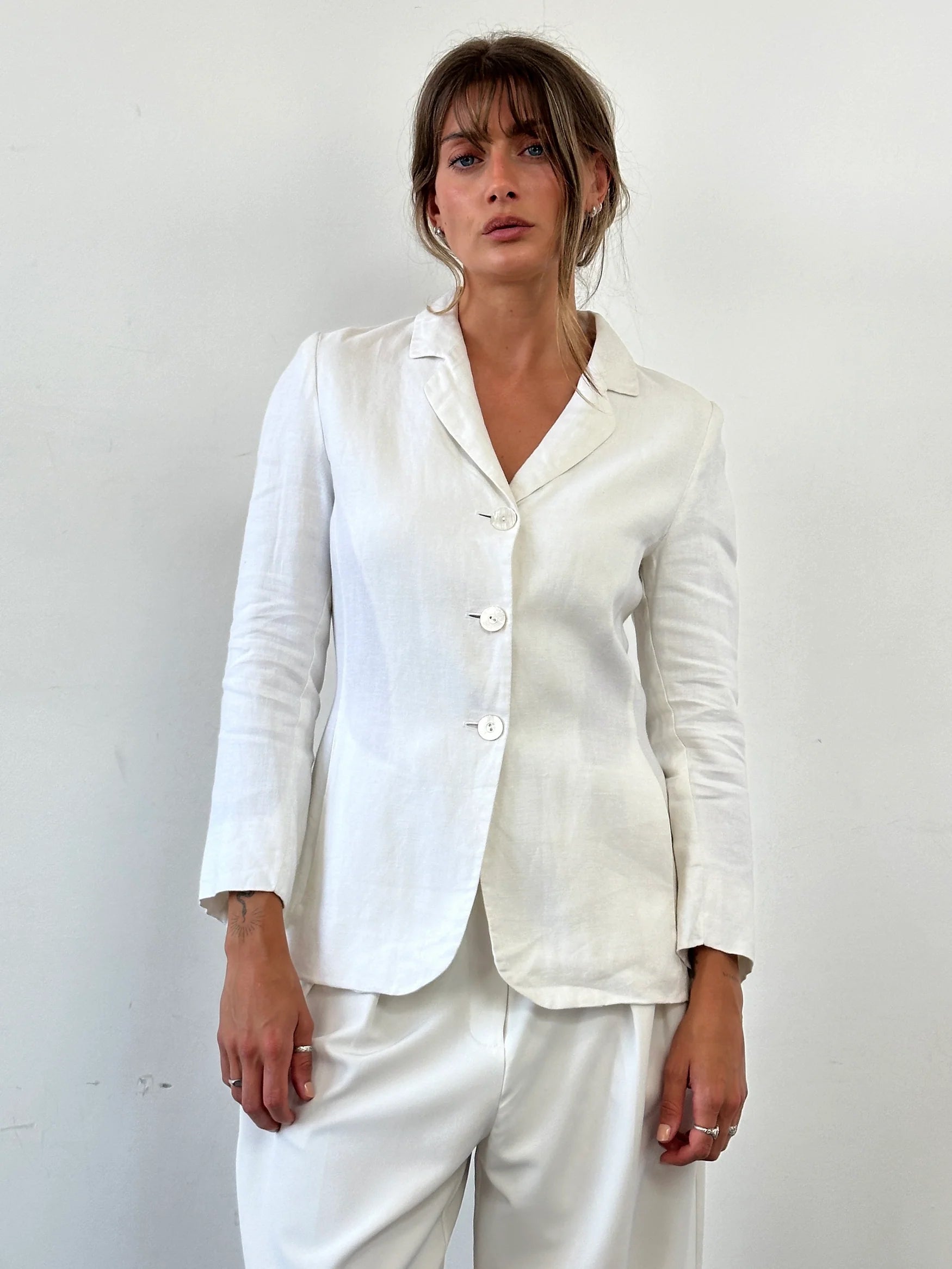 Max Mara 1990s pure linen single-breasted jacket, size S, displayed on a hanger with a neutral background.