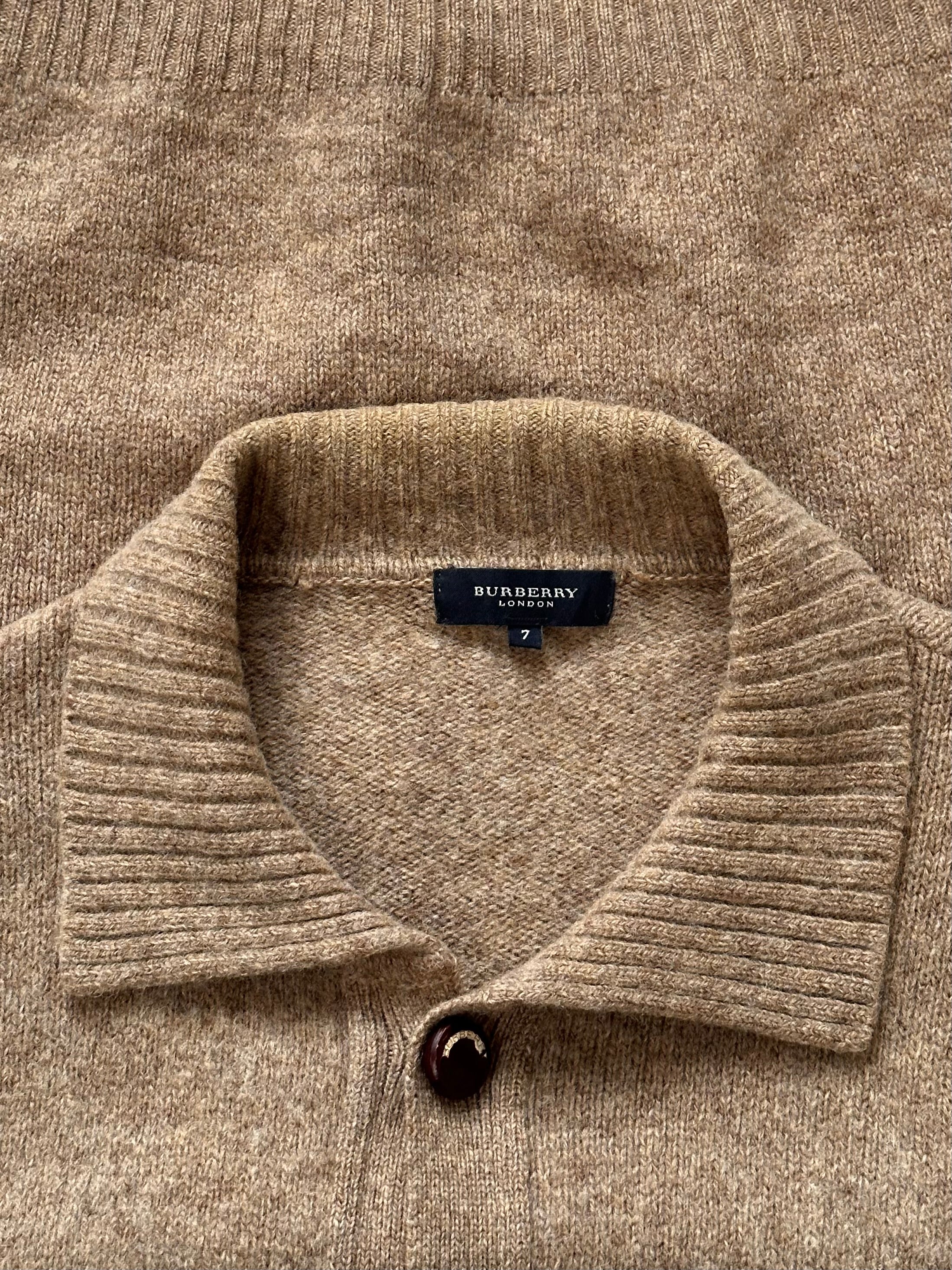 Burberry London 1990s wool knitted logo cardigan in XL, featuring a classic design with the signature Burberry pattern.