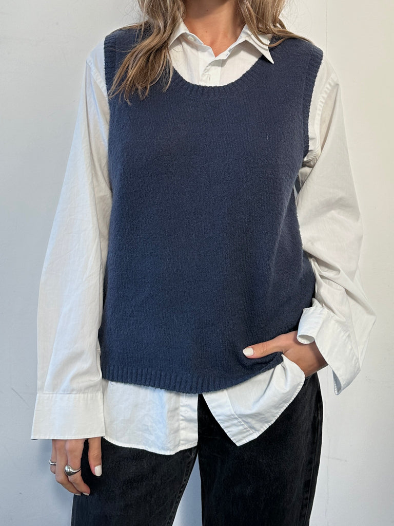 Vintage Knit Sleeveless Vest - L - SYLK
