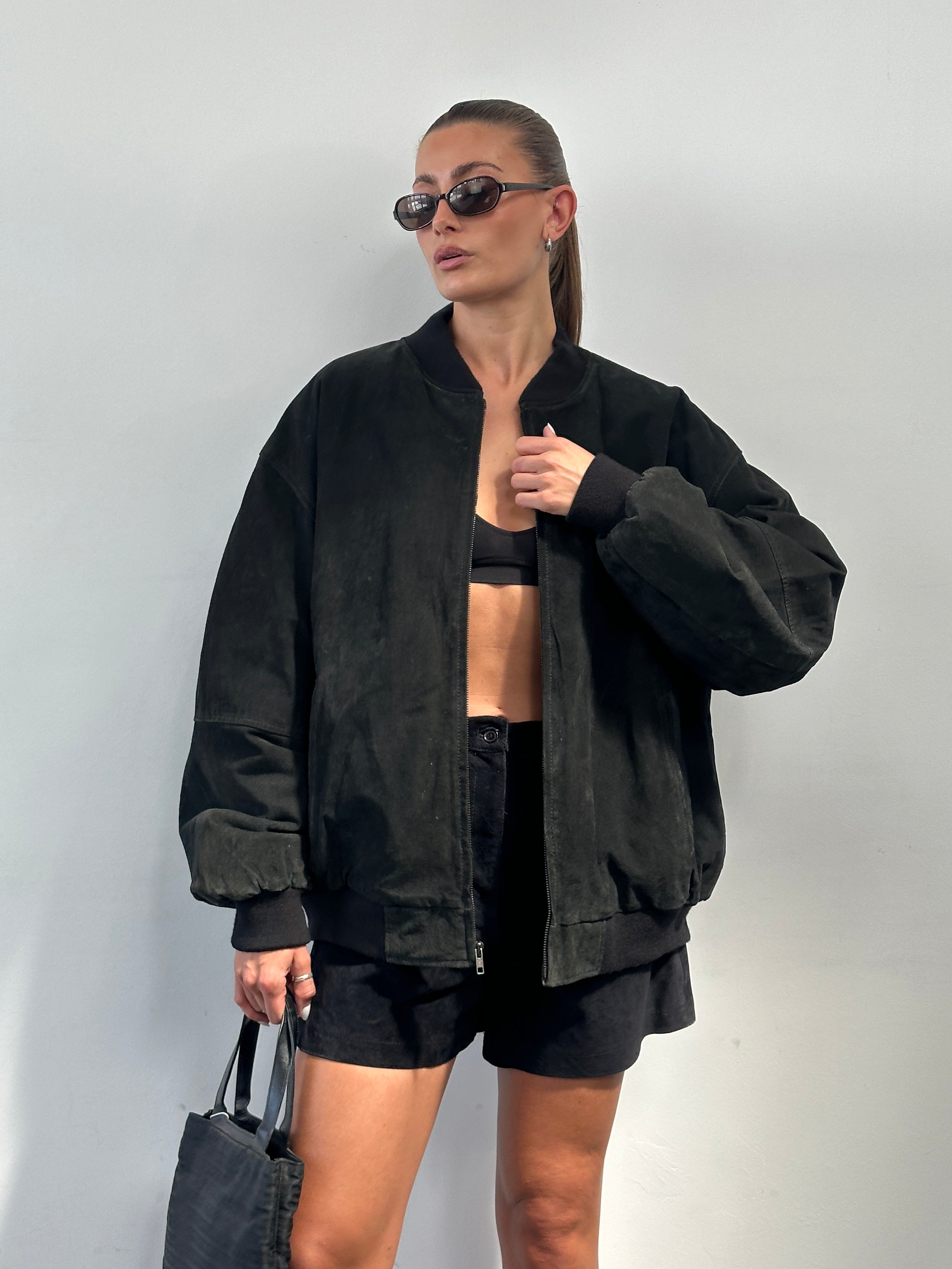 Vintage brand vintage suede bomber leather jacket in XXL size, featuring classic style and soft textured material.