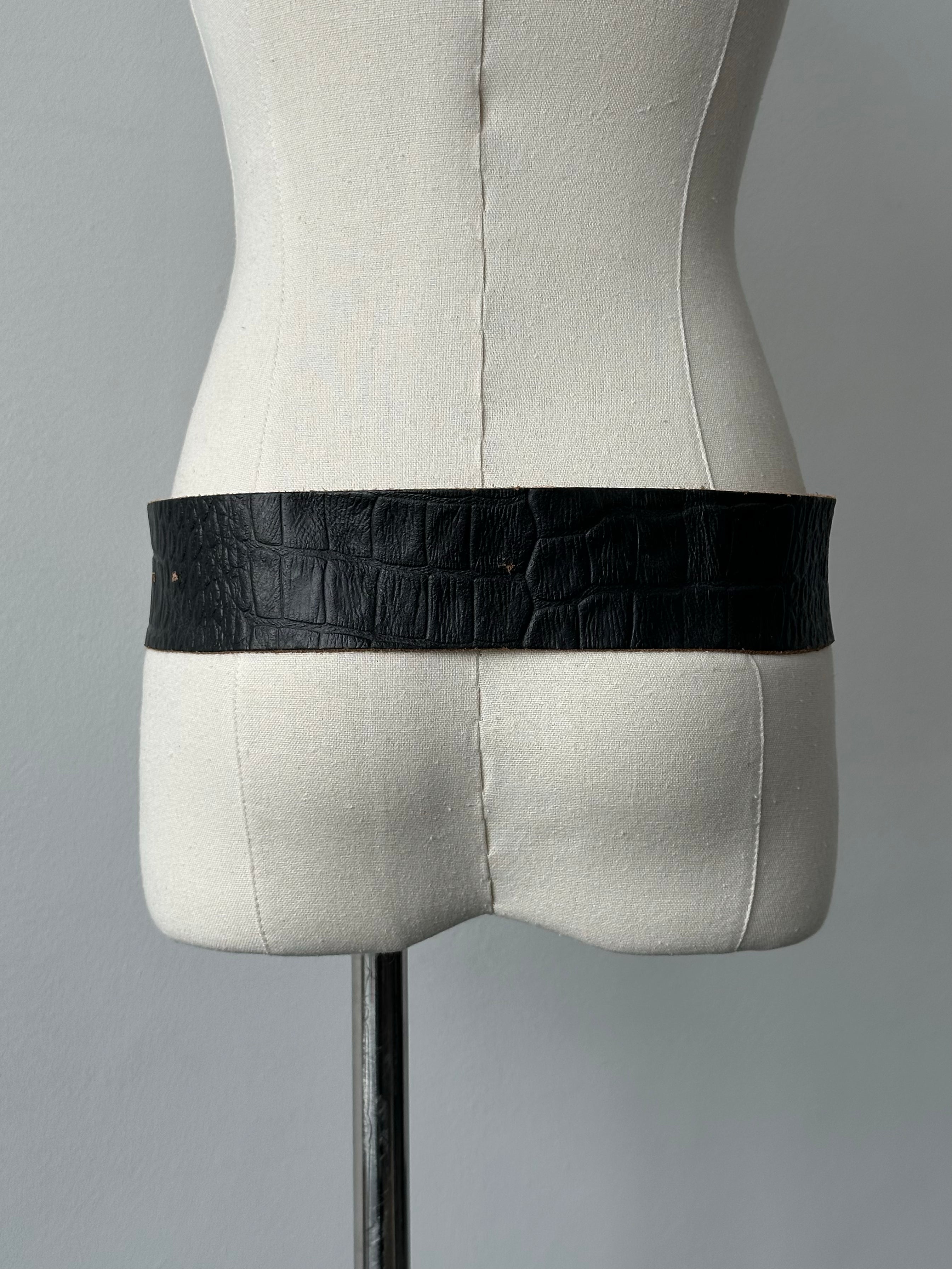 Vintage 1990s Circular Leather Chunky Belt - W22-34