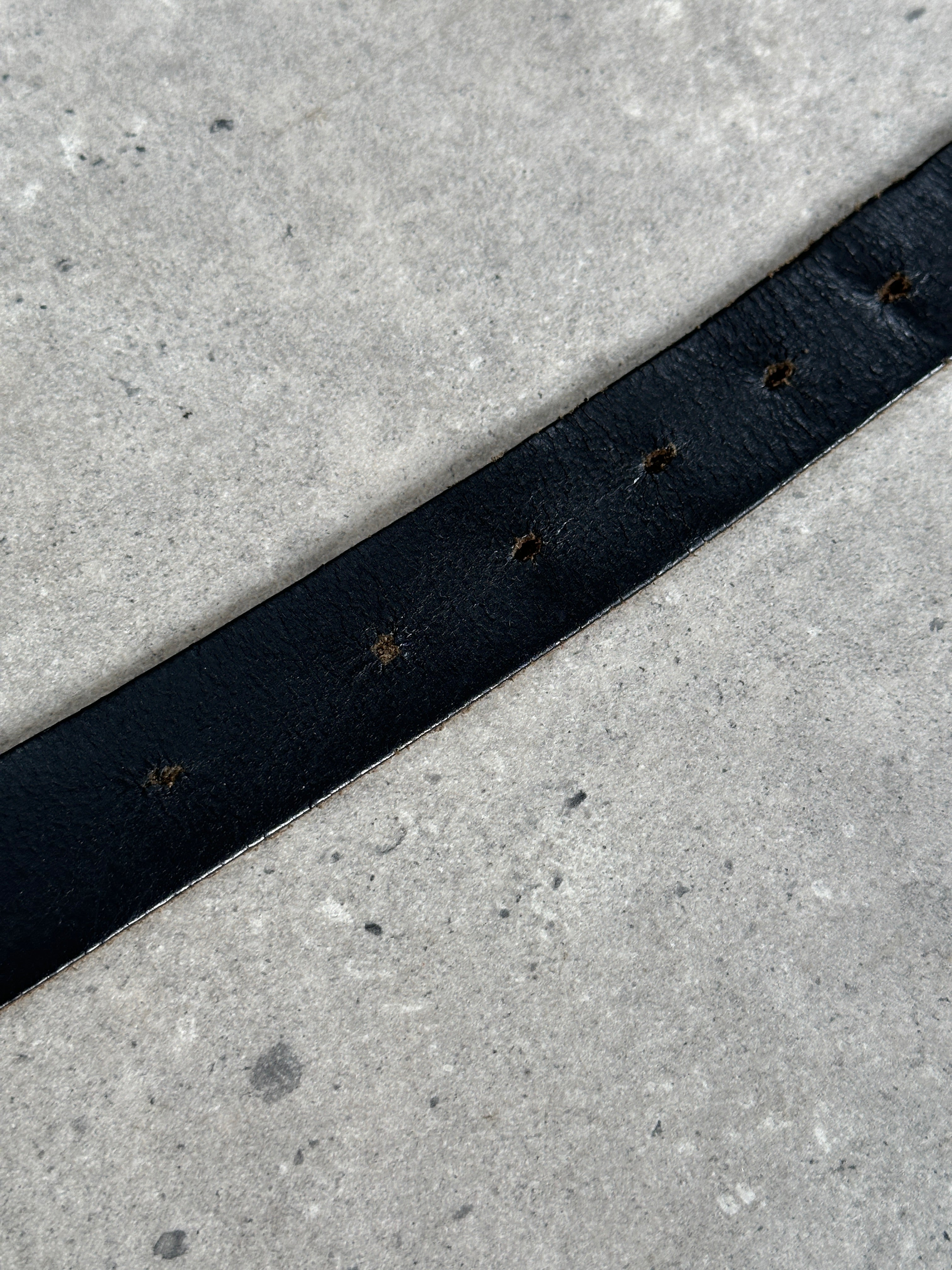 Vintage Chrome Leather Belt in W32-36 size with a classic buckle, stylish and durable accessory for casual or formal wear.