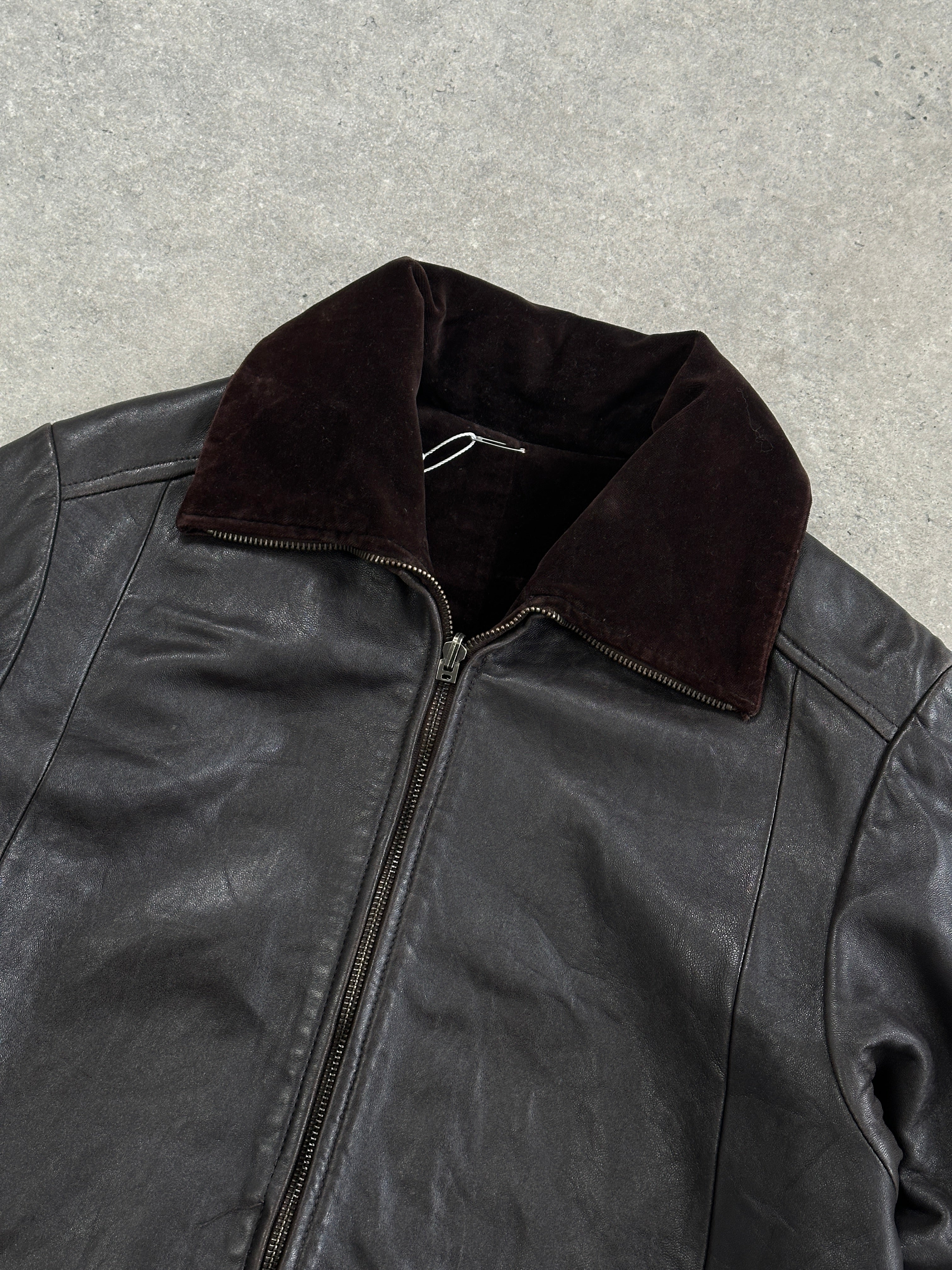 Kenneth Cole 1990s reversible leather and velvet jacket in size M, showing the mixed material design and classic style.