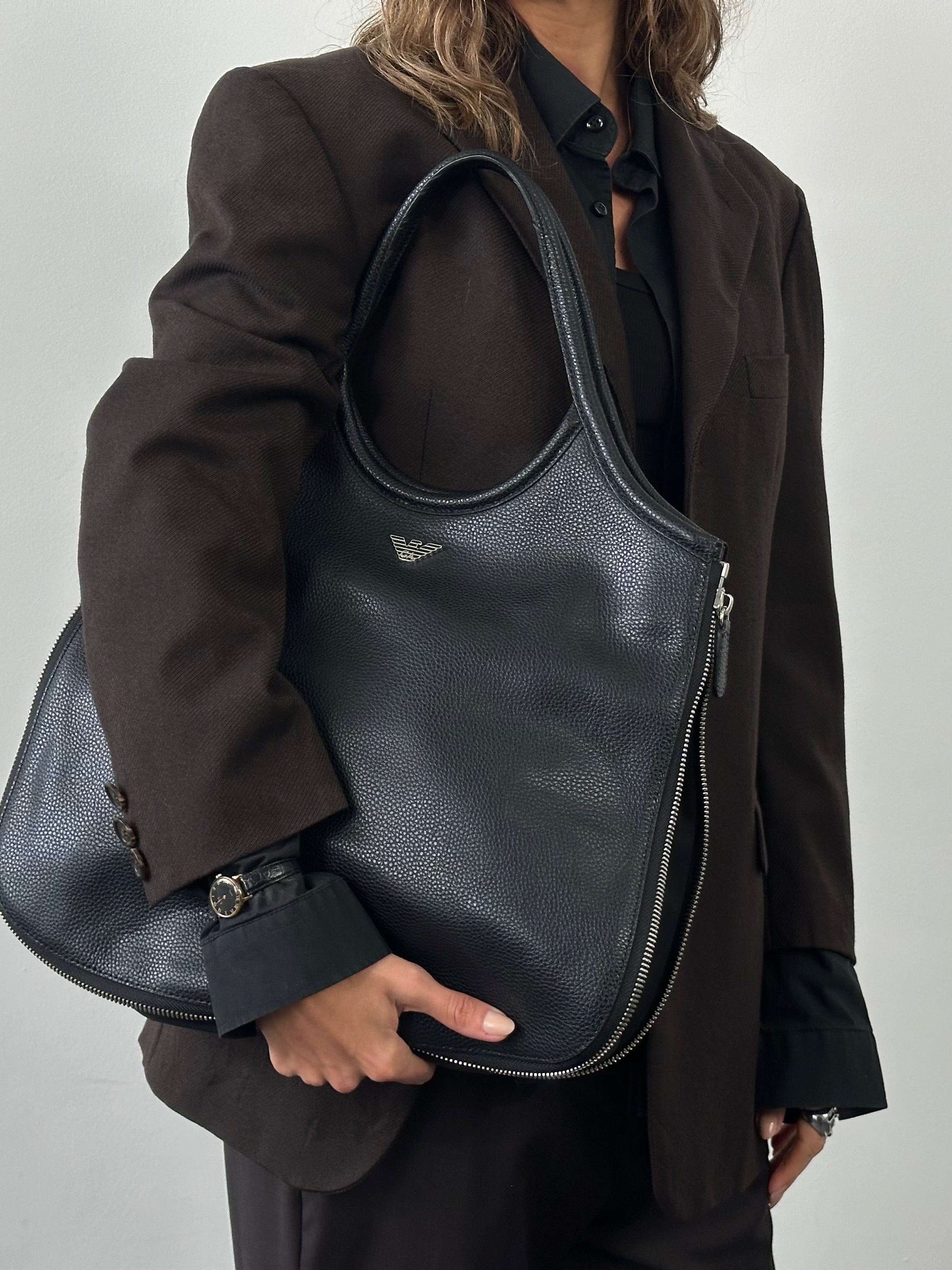 Emporio Armani 1990s Leather Shoulder Bag | SYLK