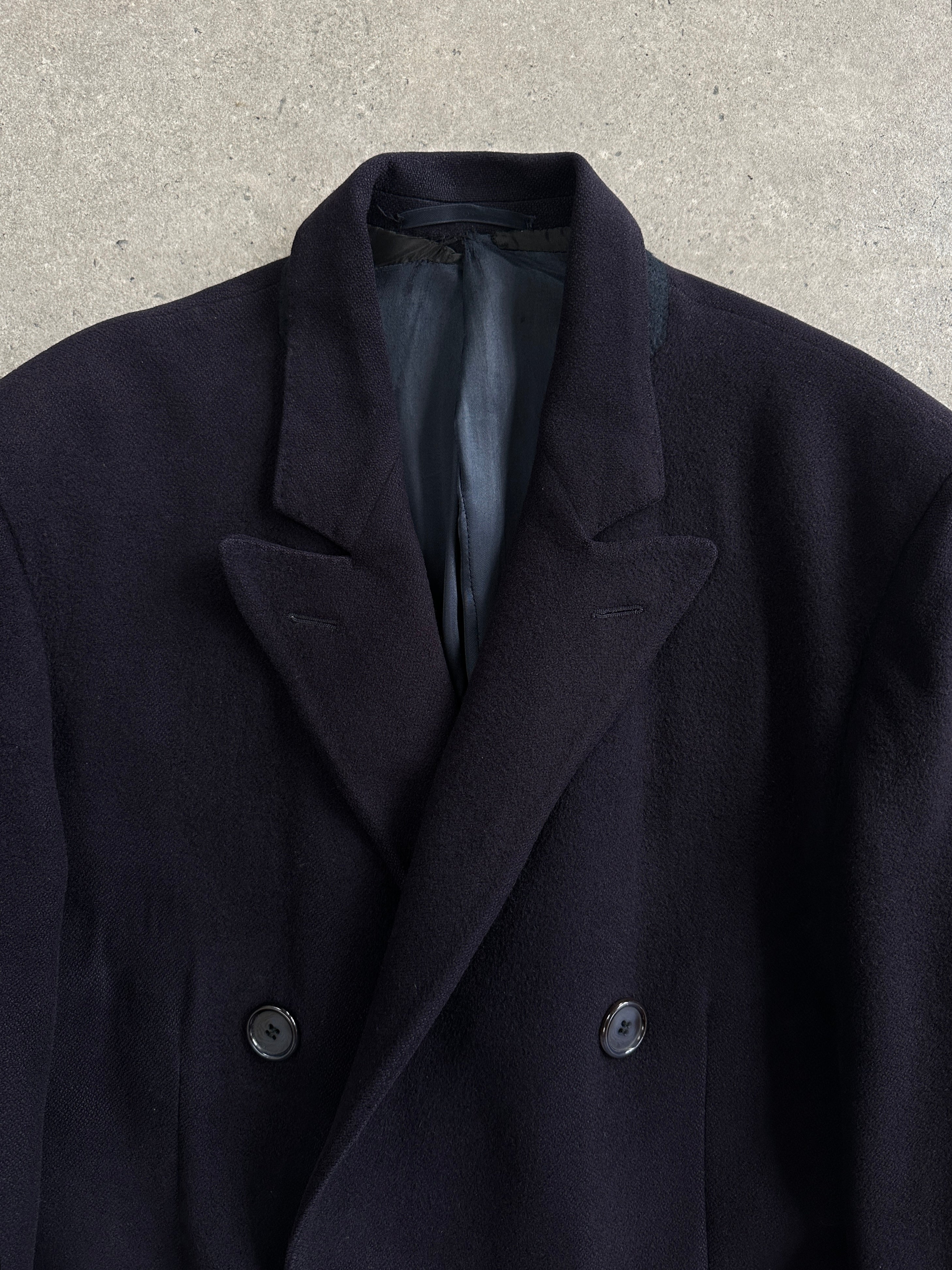 Vintage Harrods x Berwin & Berwin 1980s pure cashmere double-breasted coat in XL, shown in a classic style with lapels and buttons.
