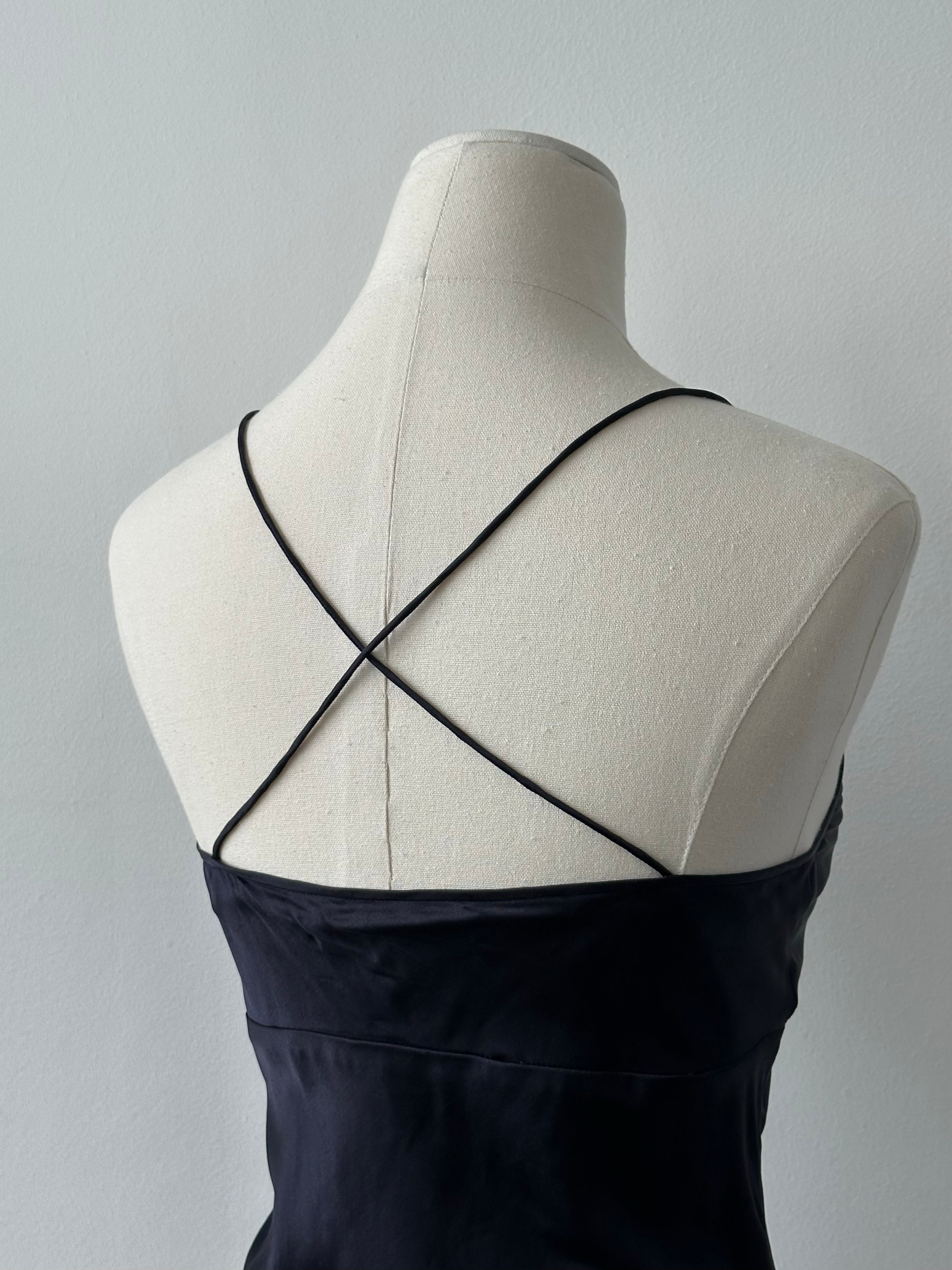 DKNY 2000s silk lace cami top in XS, featuring delicate lace details and a sleek, fitted silhouette, perfect for elegant styling.