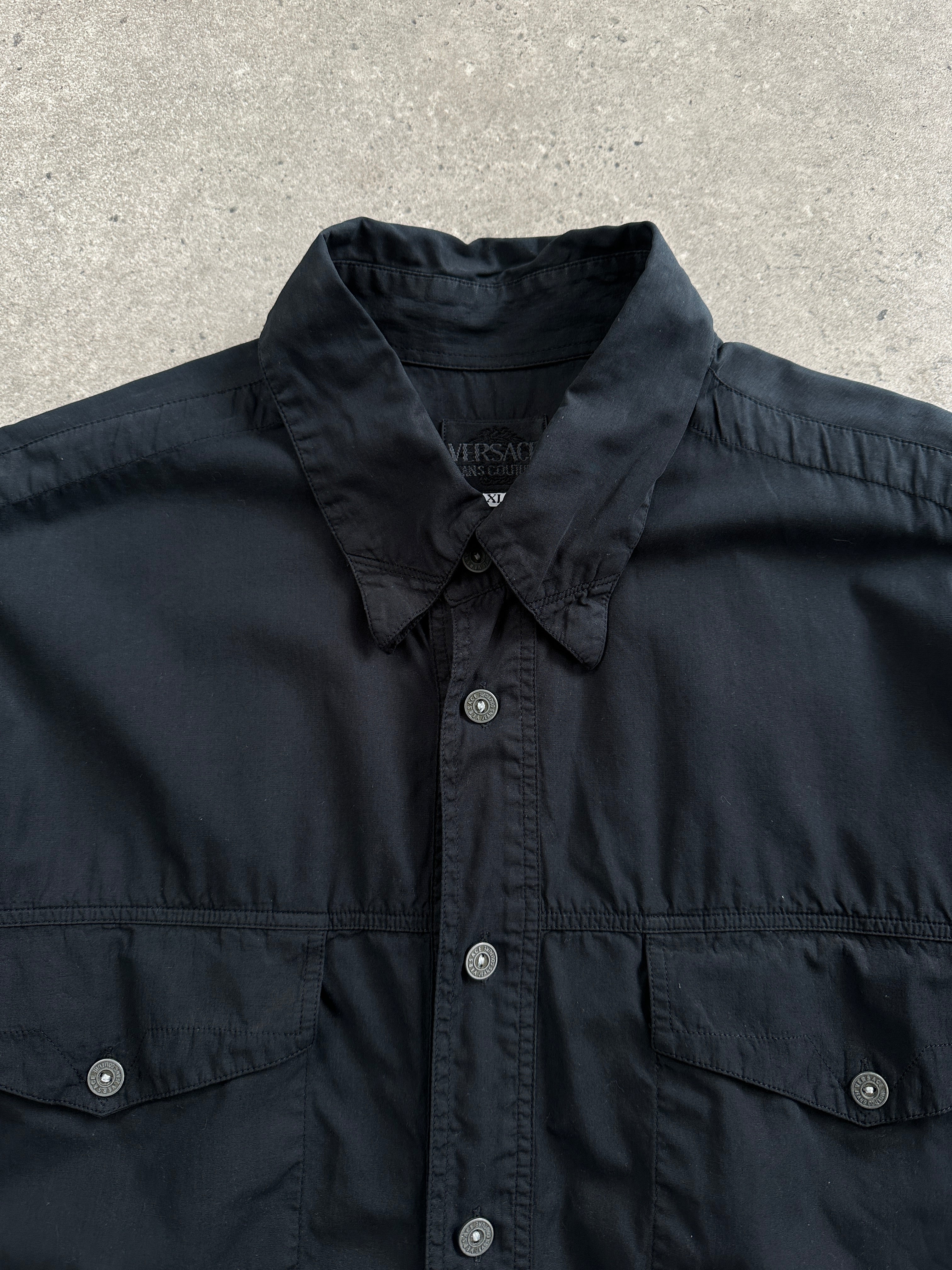 Versace Jeans Couture 1990s pure cotton shirt in XL, featuring a classic design and detailed stitching.
