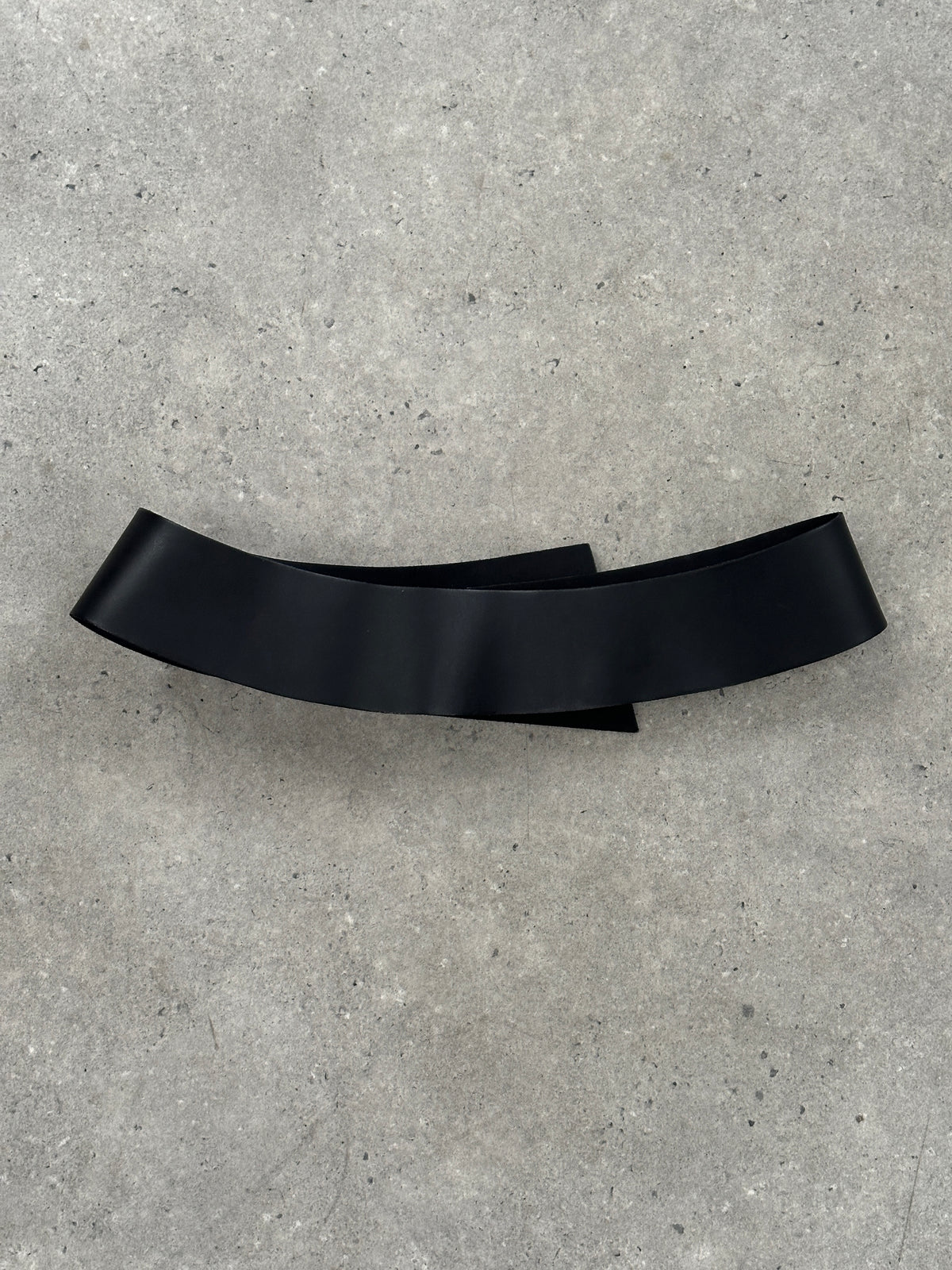 Vintage 1990s Calf Leather Chunky Minimal Belt - W34