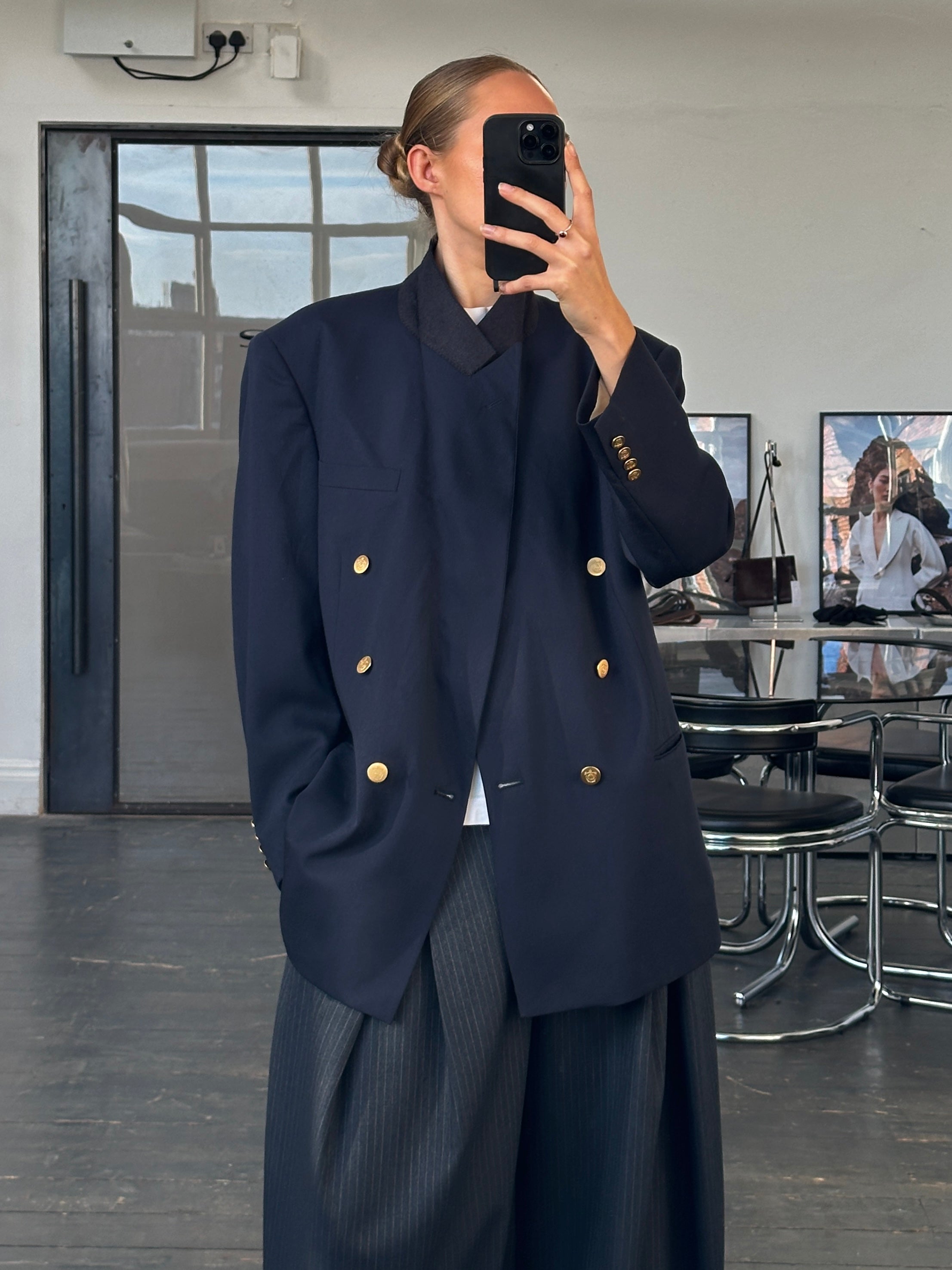 Christian Dior Monsieur 1980s bespoke double-breasted blazer in size 44R/XL, tailored with classic lapels and structured fit.