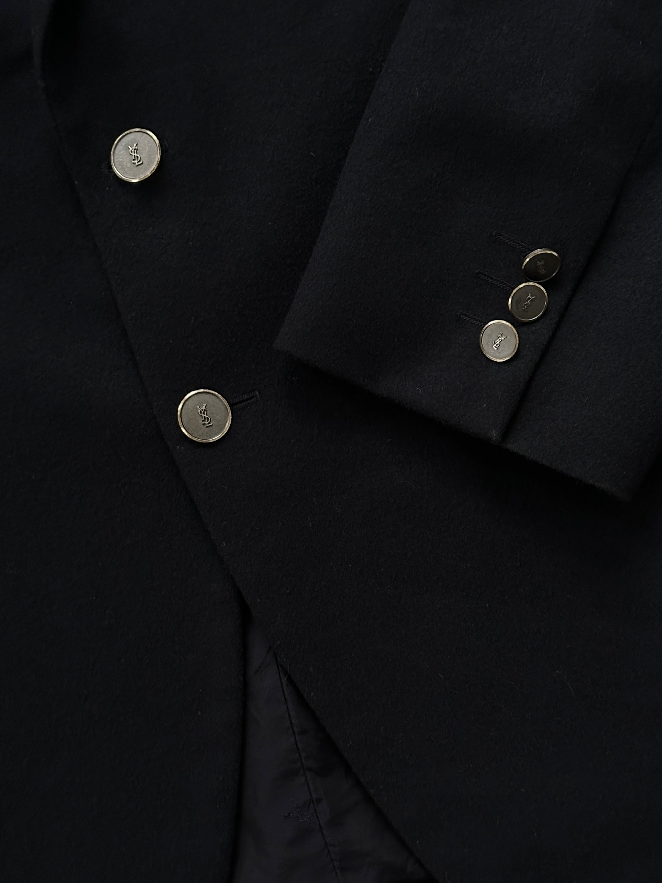 Yves Saint Laurent Pour Homme brushed wool cashmere blazer in XL, tailored with bespoke buttons, stylish and refined.
