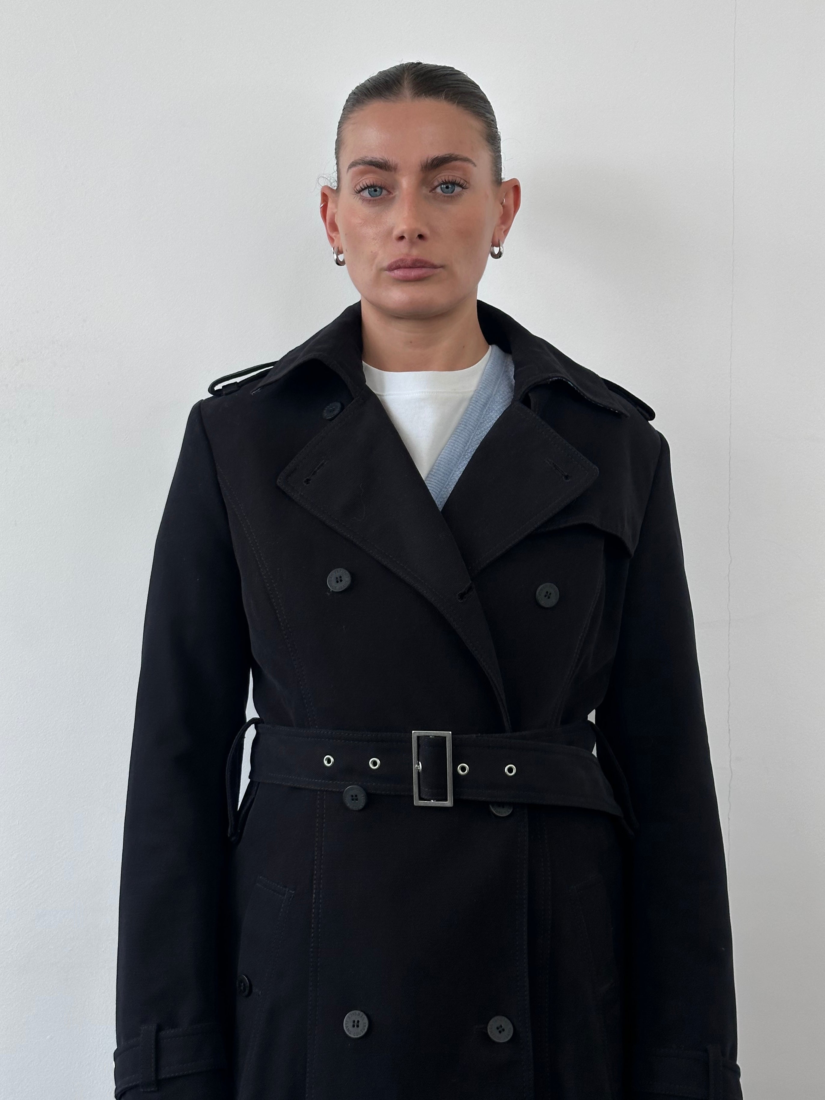 Versace Jeans Couture 00s pure cotton belted trench coat in beige, featuring classic double-breasted design and wide lapels.