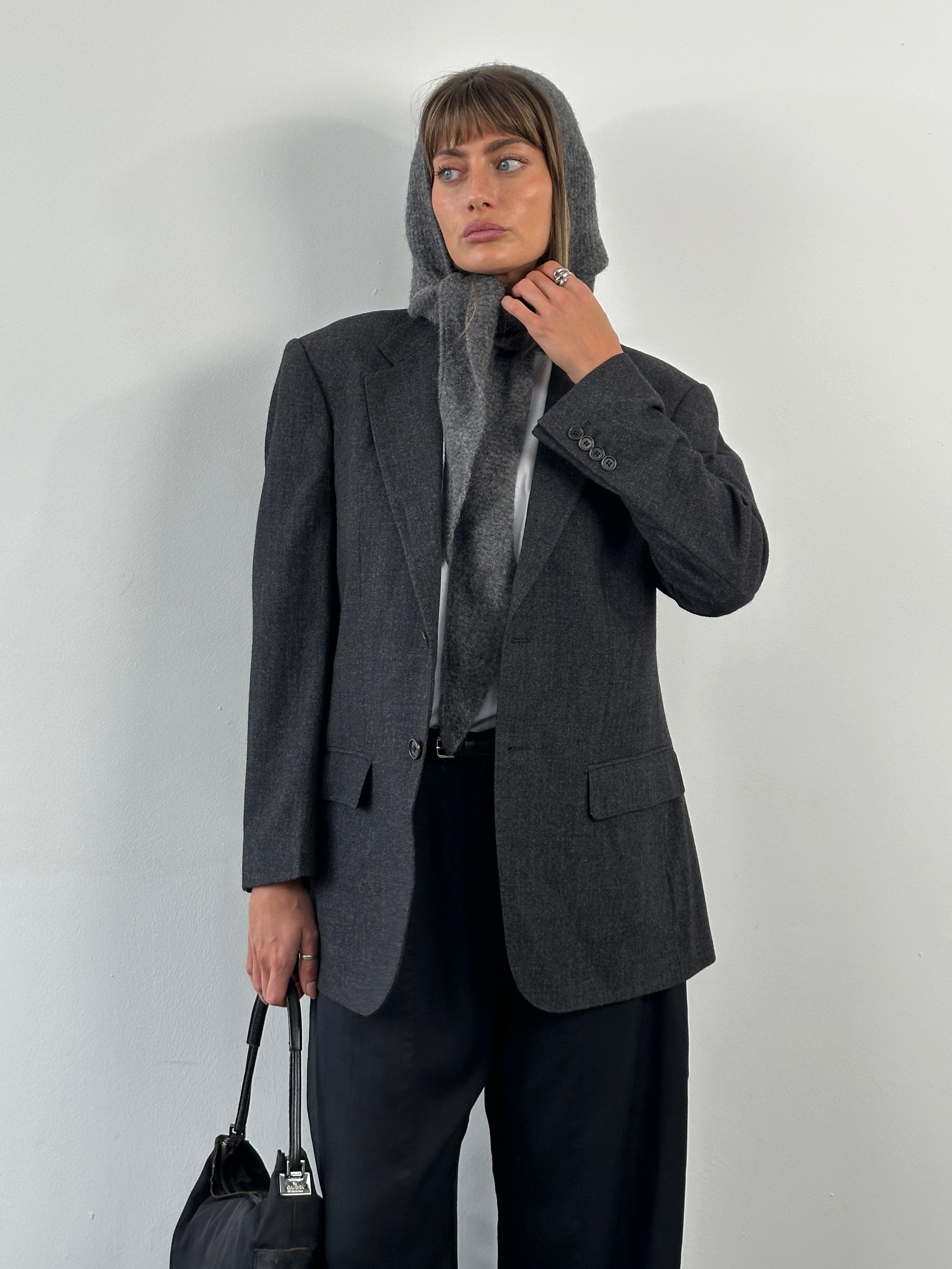 Loro Piana Ascari Parma 1990s pure wool single-breasted blazer in size 40R/L, displayed on a hanger with a neutral background.