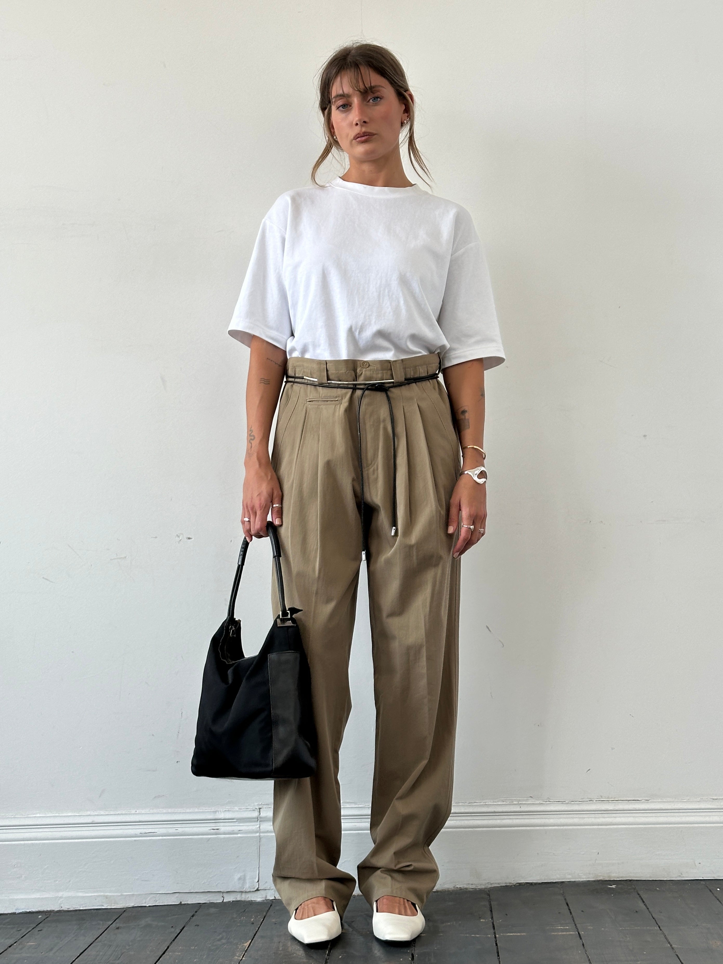 Vintage pure cotton straight leg pleated trousers in size W35, shown in a classic design with a relaxed fit.
