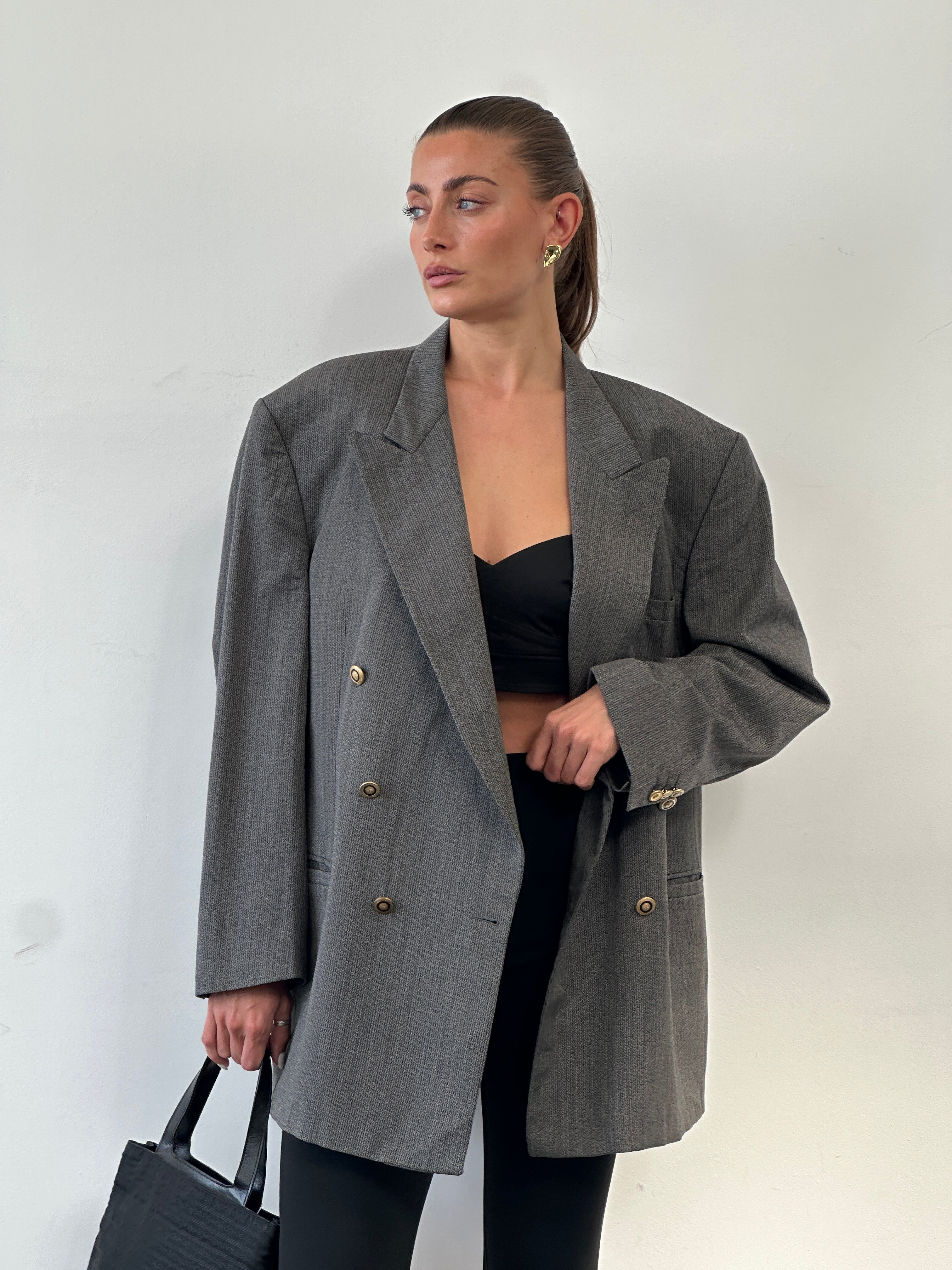Versace Classic V2 1990s bespoke double-breasted blazer in size 46R/XXL, tailored with stylish buttons and structured fit.