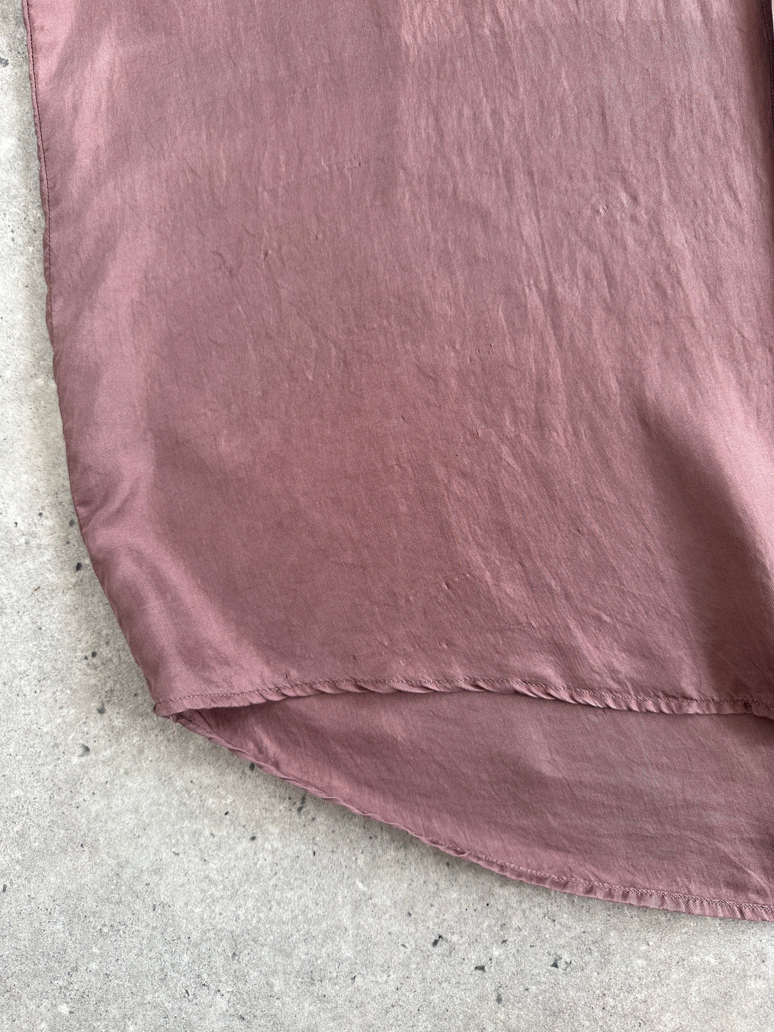 Vintage 90s pure silk shirt in XL, showcasing a classic button-up design with a smooth, shiny fabric and vintage style details.