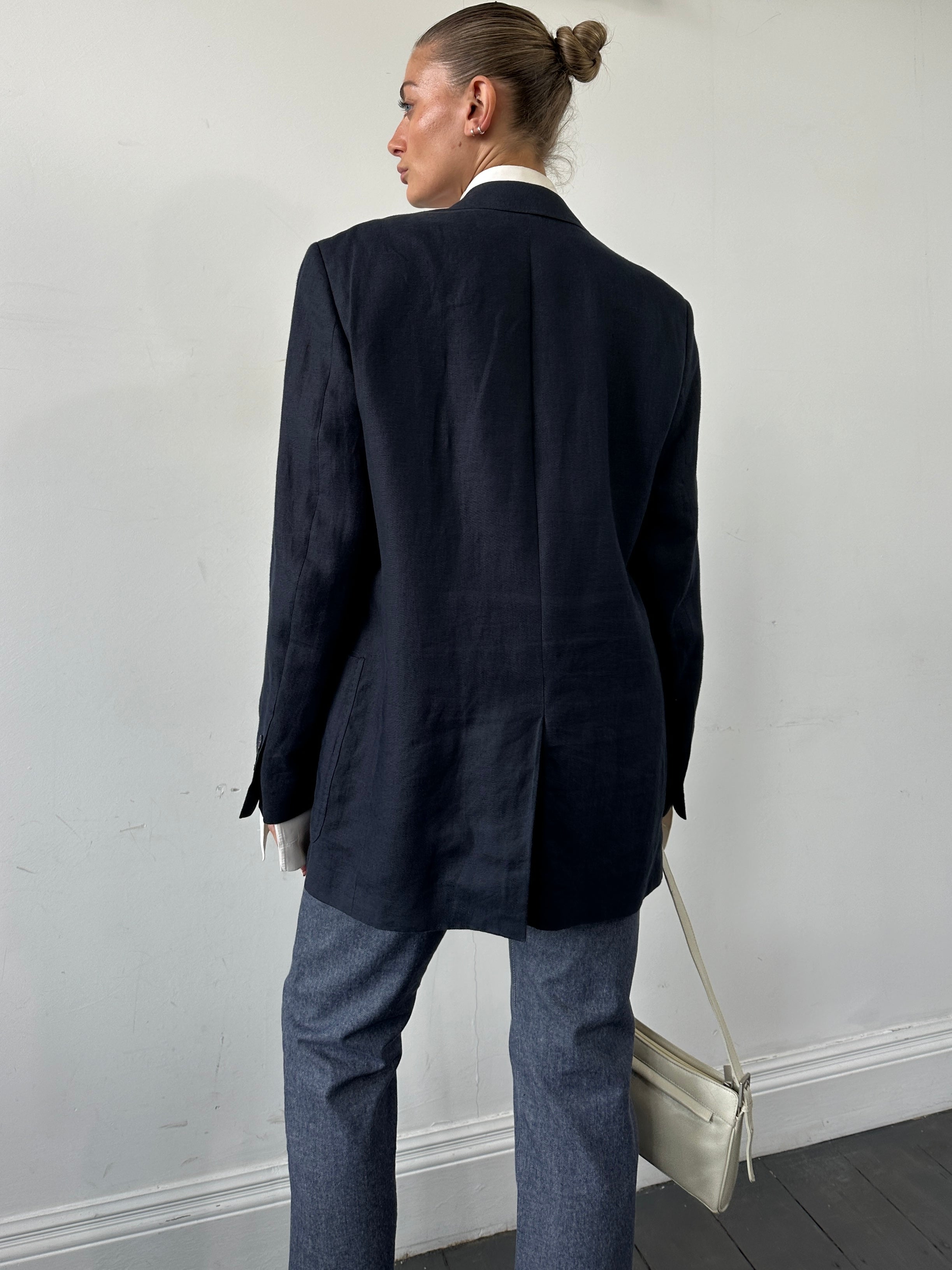 Vintage pure linen single-breasted blazer in size L, lightweight and stylish, shown in natural beige color.