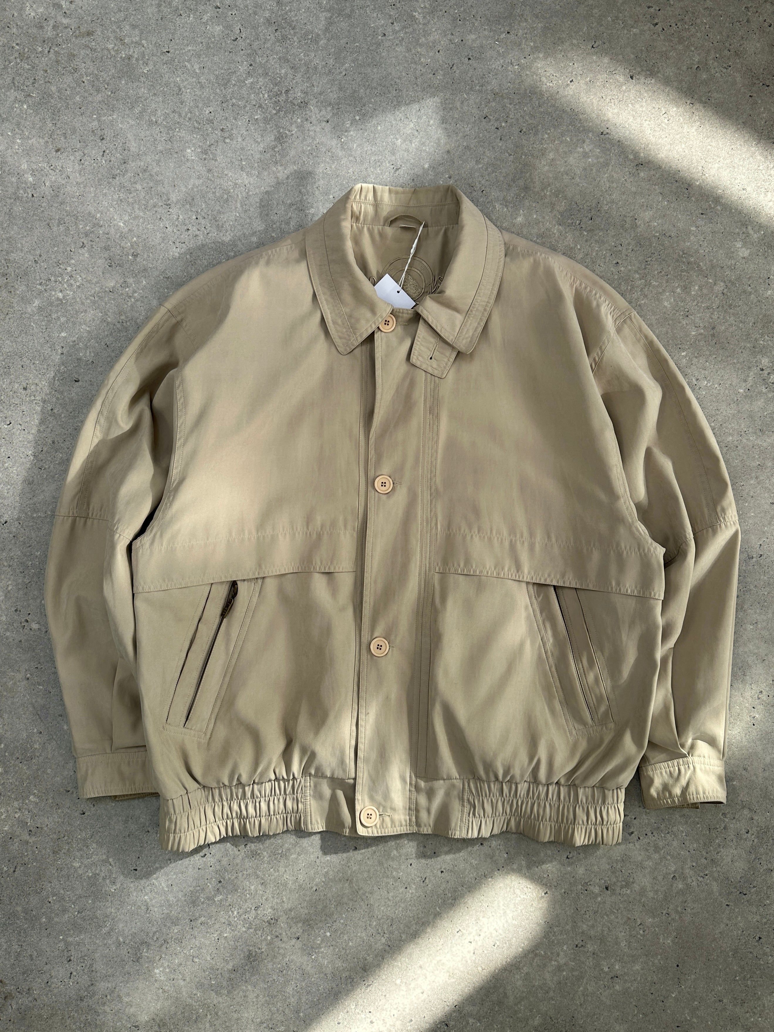 Vintage Micro Satin Bomber Jacket in XXL, stylish retro jacket with a smooth satin finish and vintage-inspired design.