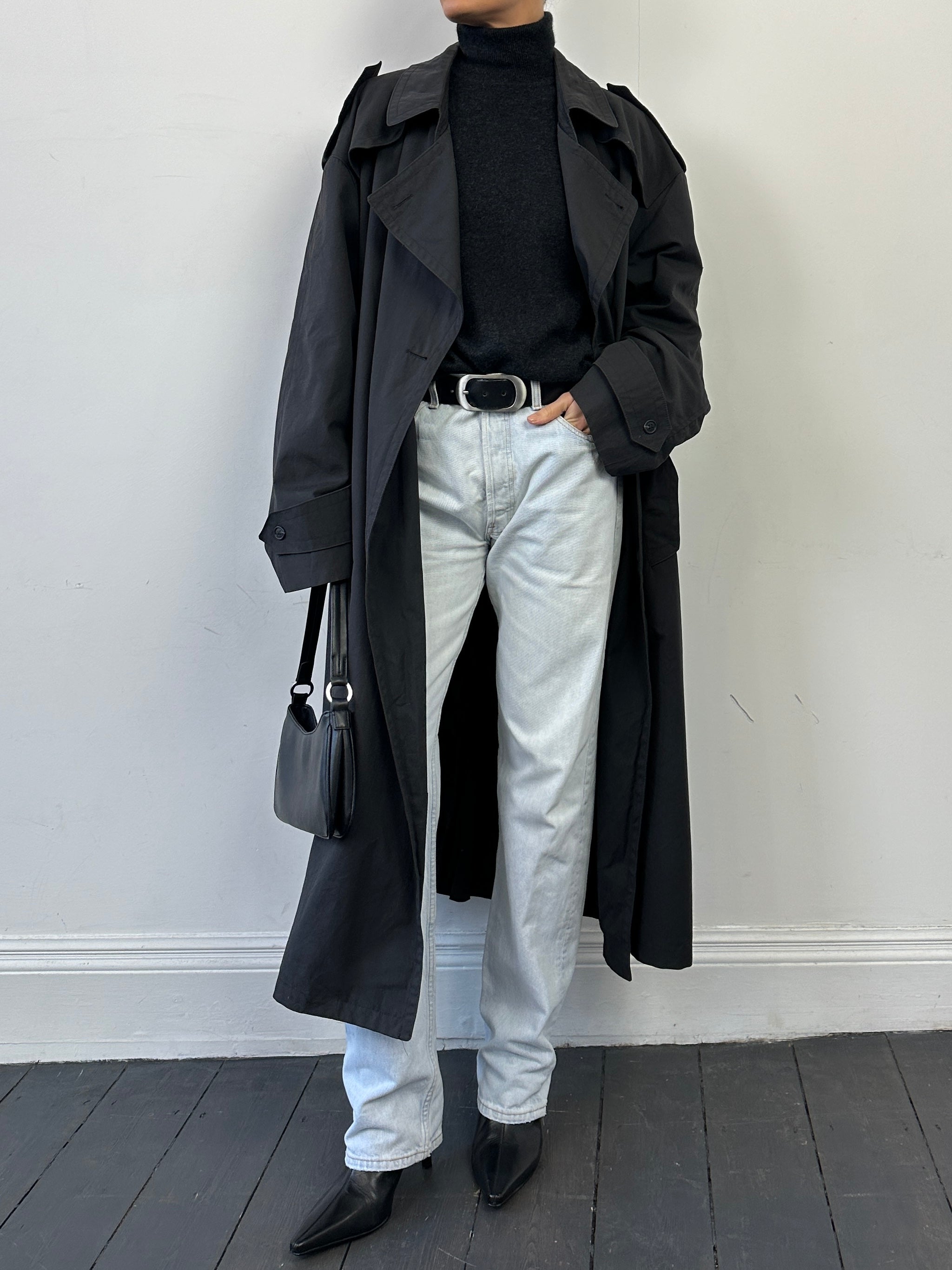 Christian Dior cotton double-breasted belted trench coat in XXL, shown in beige with classic design and tailored fit.