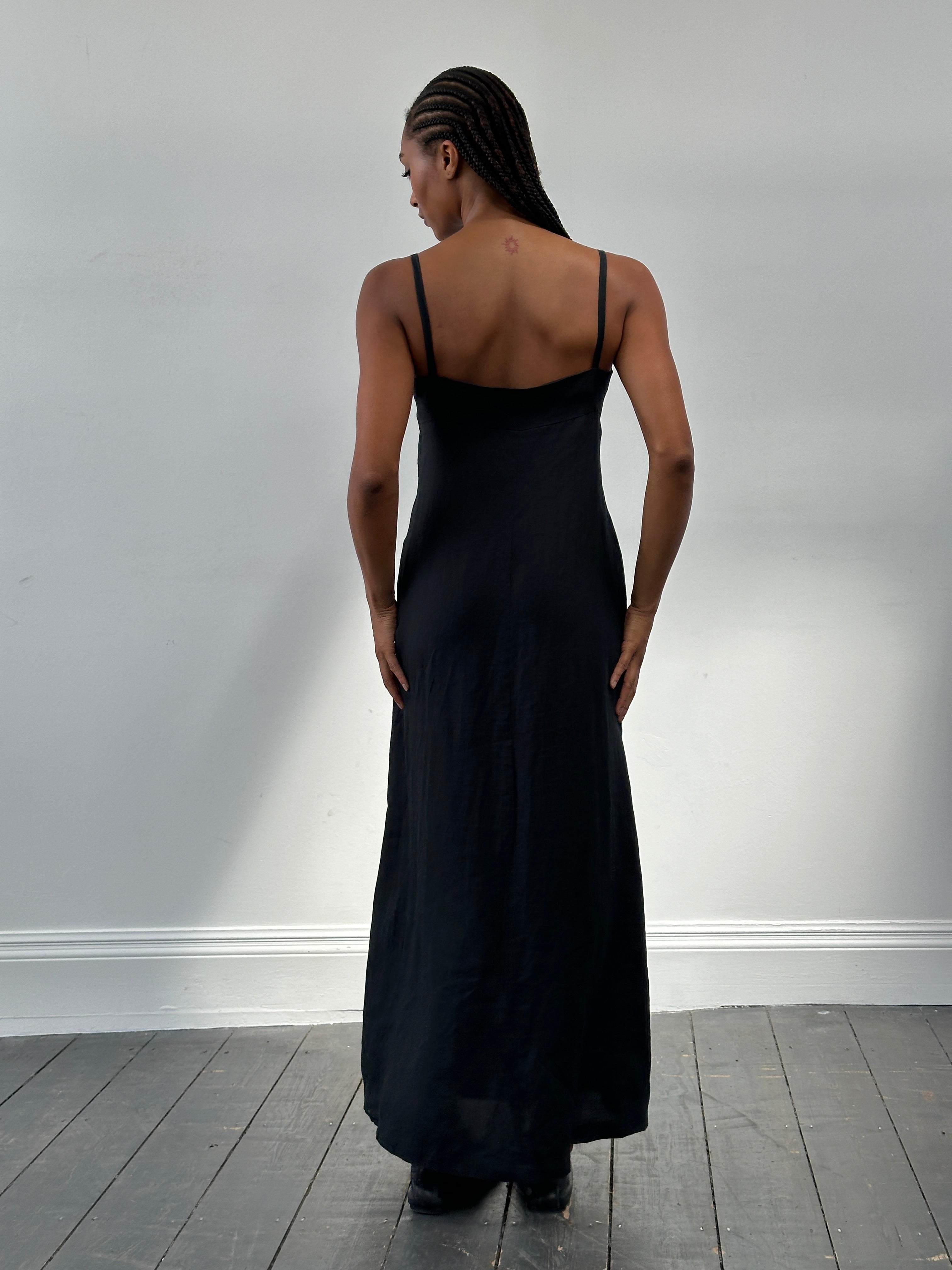 Armani Exchange pure linen maxi dress in size small, flowing design with sleeveless style and elegant neckline.