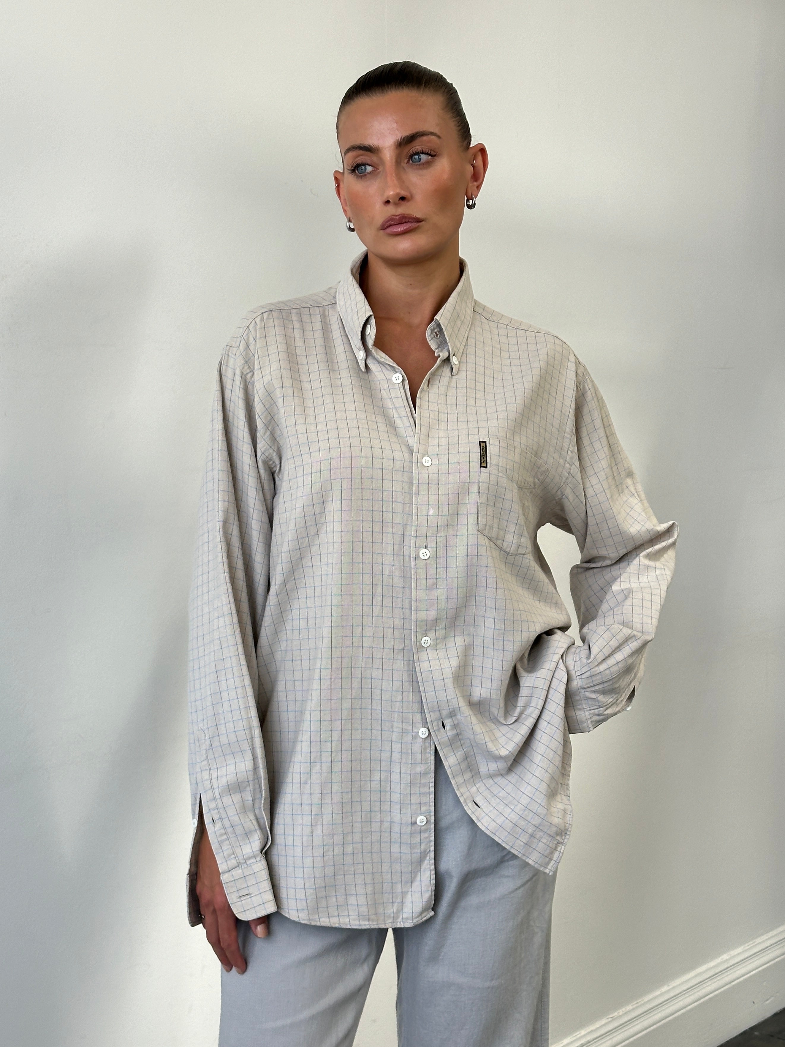 Armani Jeans check pure cotton logo shirt in size L/XL with classic pattern and brand logo on the chest.