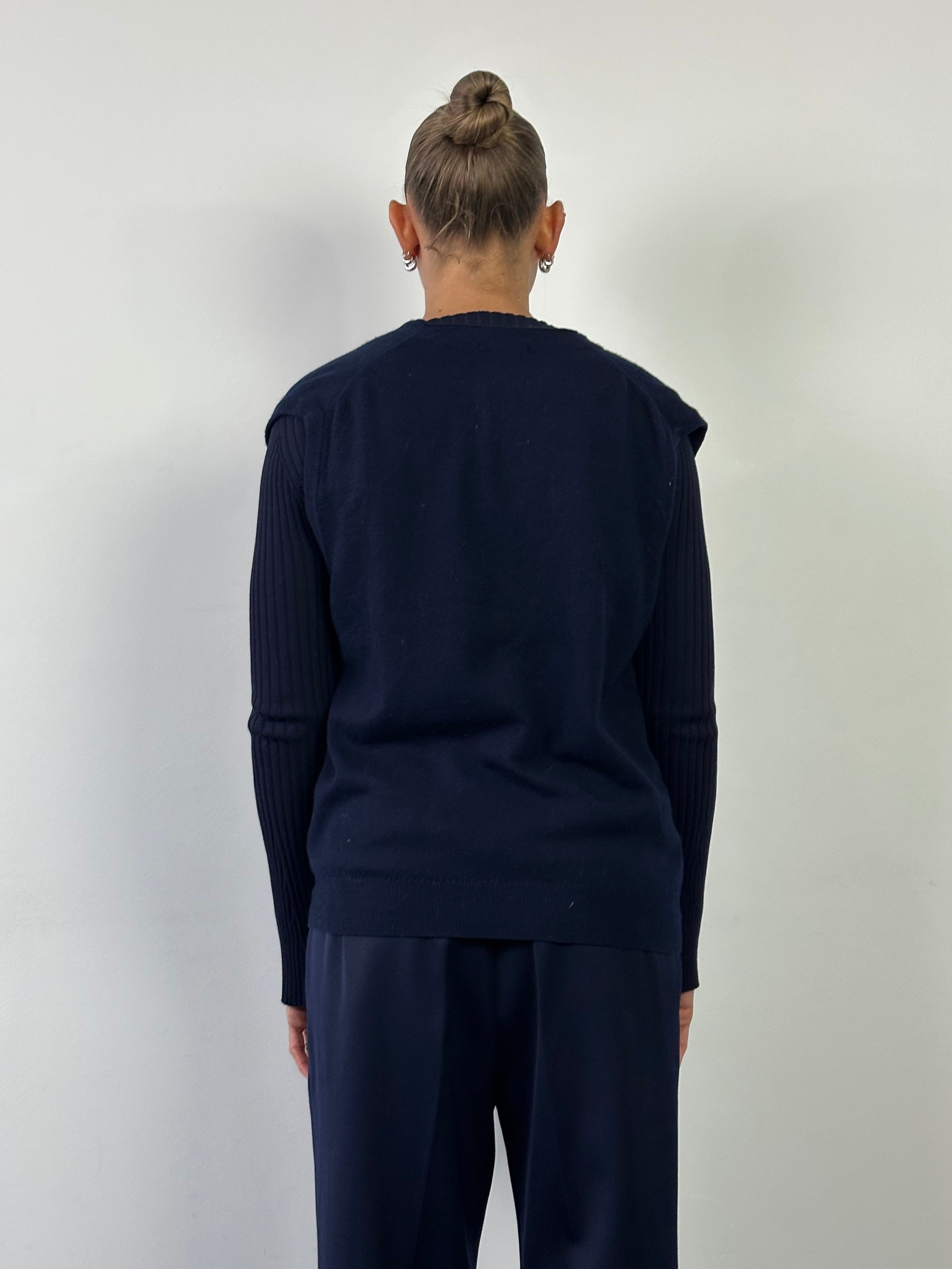 Burberry Lambswool Logo Sleeveless Cardigan - L - SYLK