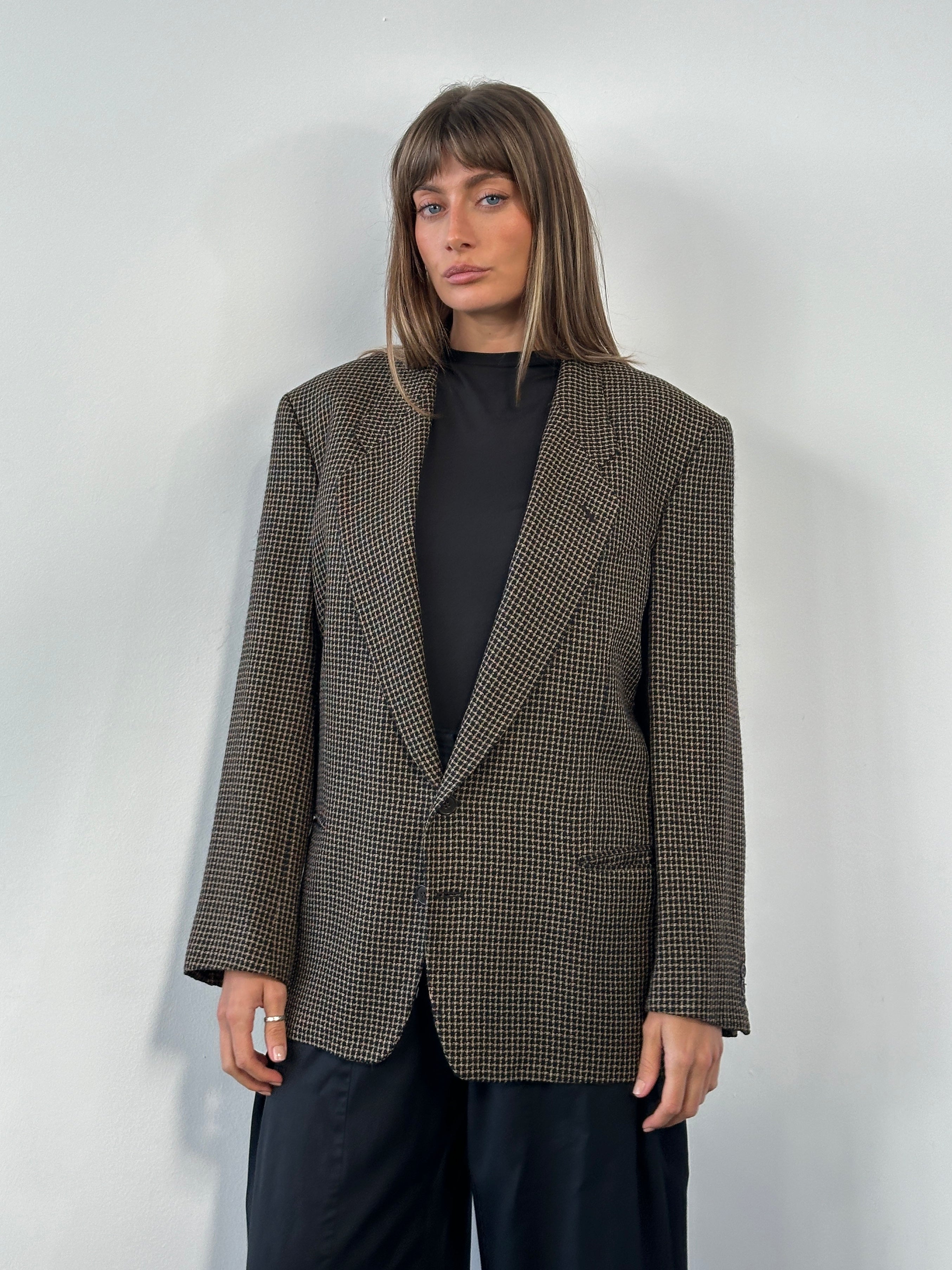Giorgio Armani 1990s wool silk check blazer in size 42R/L featuring classic tailored fit and check pattern fabric.