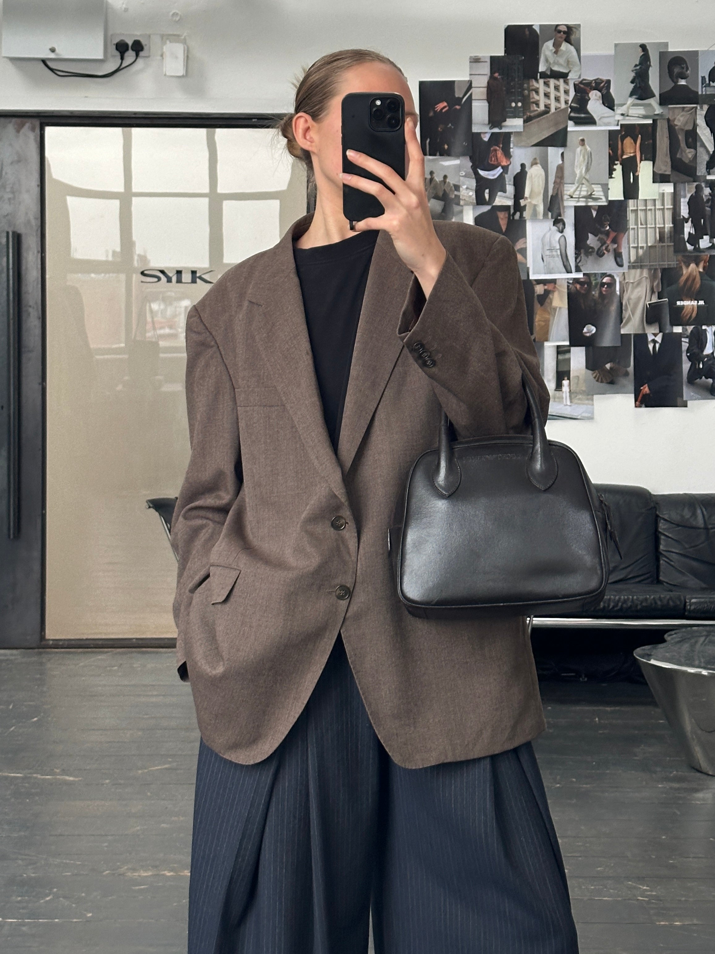 Christian Dior Monsieur 1990s wool single-breasted blazer in size 46R/XXL, tailored fit with classic lapels and button closure.