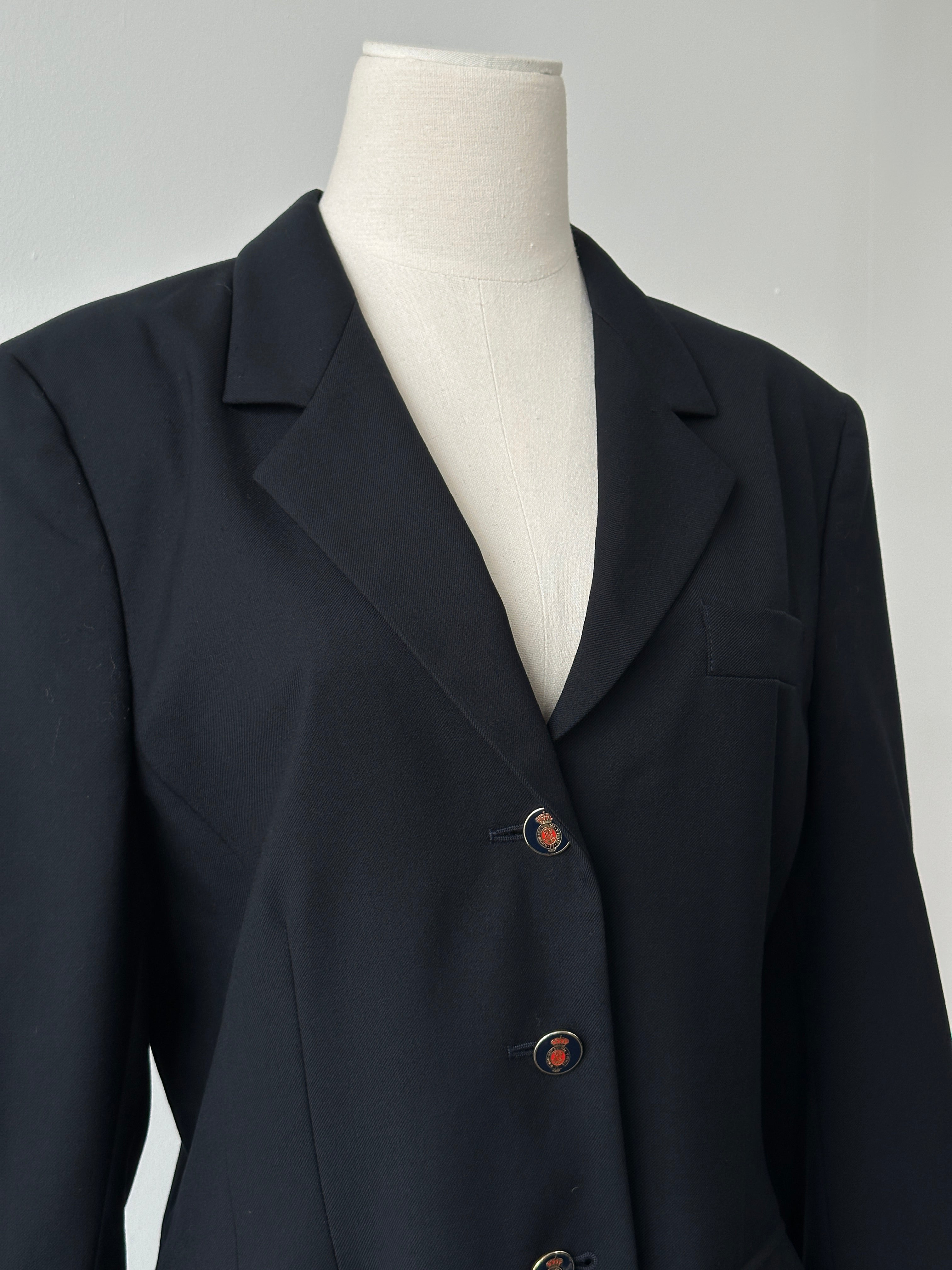 Max Mara Weekend 1990s virgin wool bespoke button jacket, tailored fit, stylish design, in size small, front view.